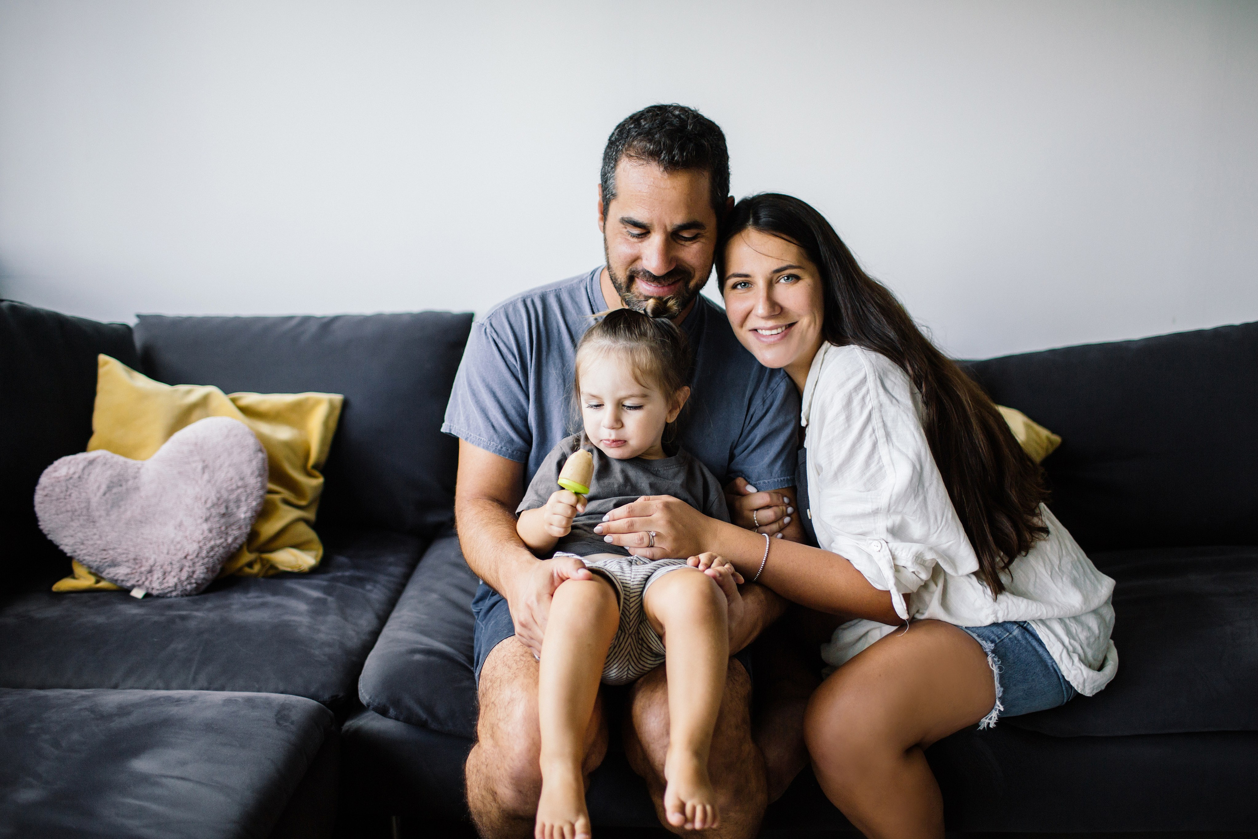Home story. Family photographer in Israel