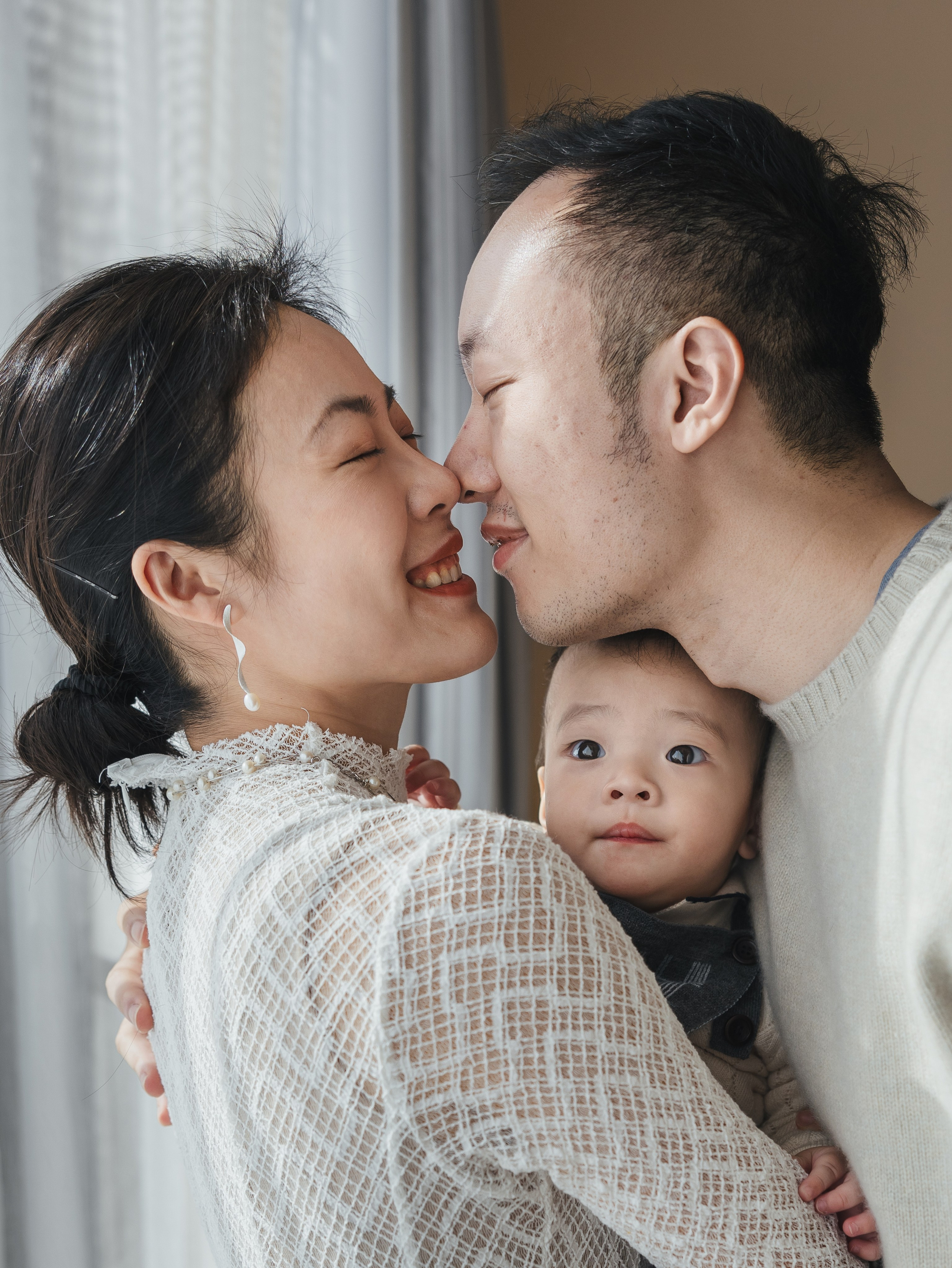 Family photograph in Shanghai. Shanghai Family Photographer Dora