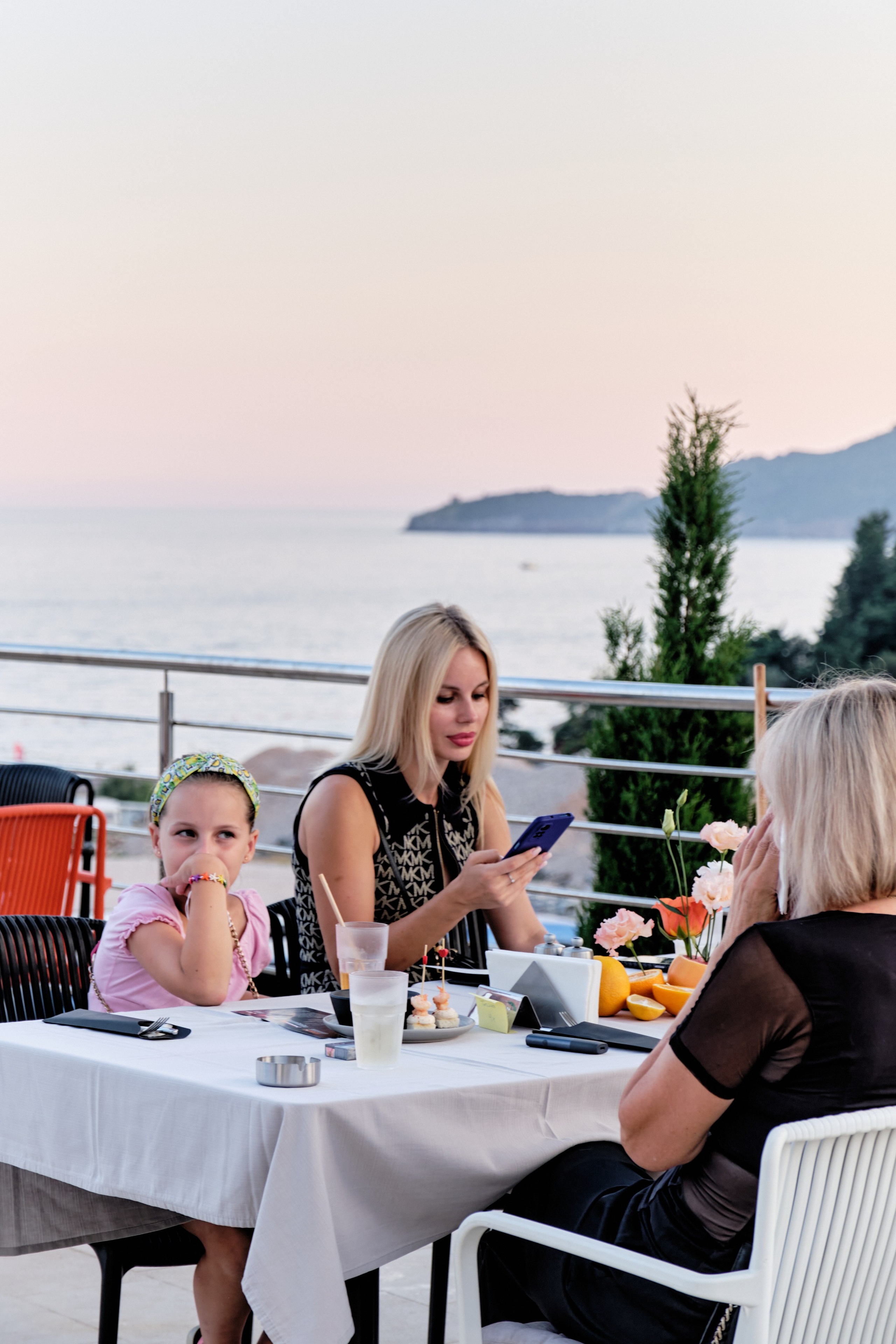 Photo report from the Zebra Restaurant’s birthday celebration. Becici, Montenegro. Photographer, photo artist Alena Novgorodtseva