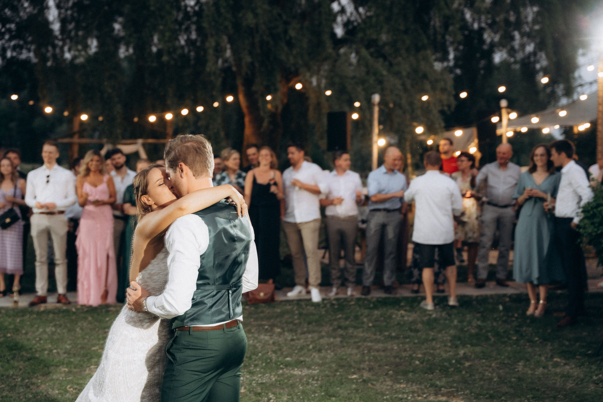 Wedding in Belgie. Little Birdie – Jouw familie- en huwelijksfotograaf in België en daarbuiten