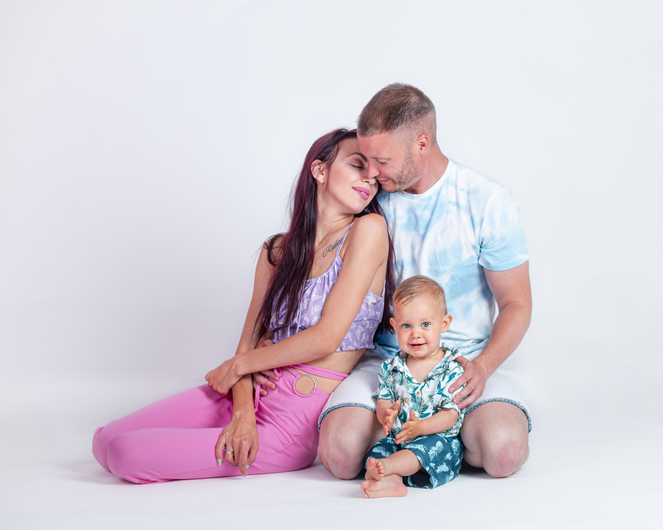 Семейни фотосесии. Фотограф Бургас. Фотосесии в студио и на открито, портрети, заснемане