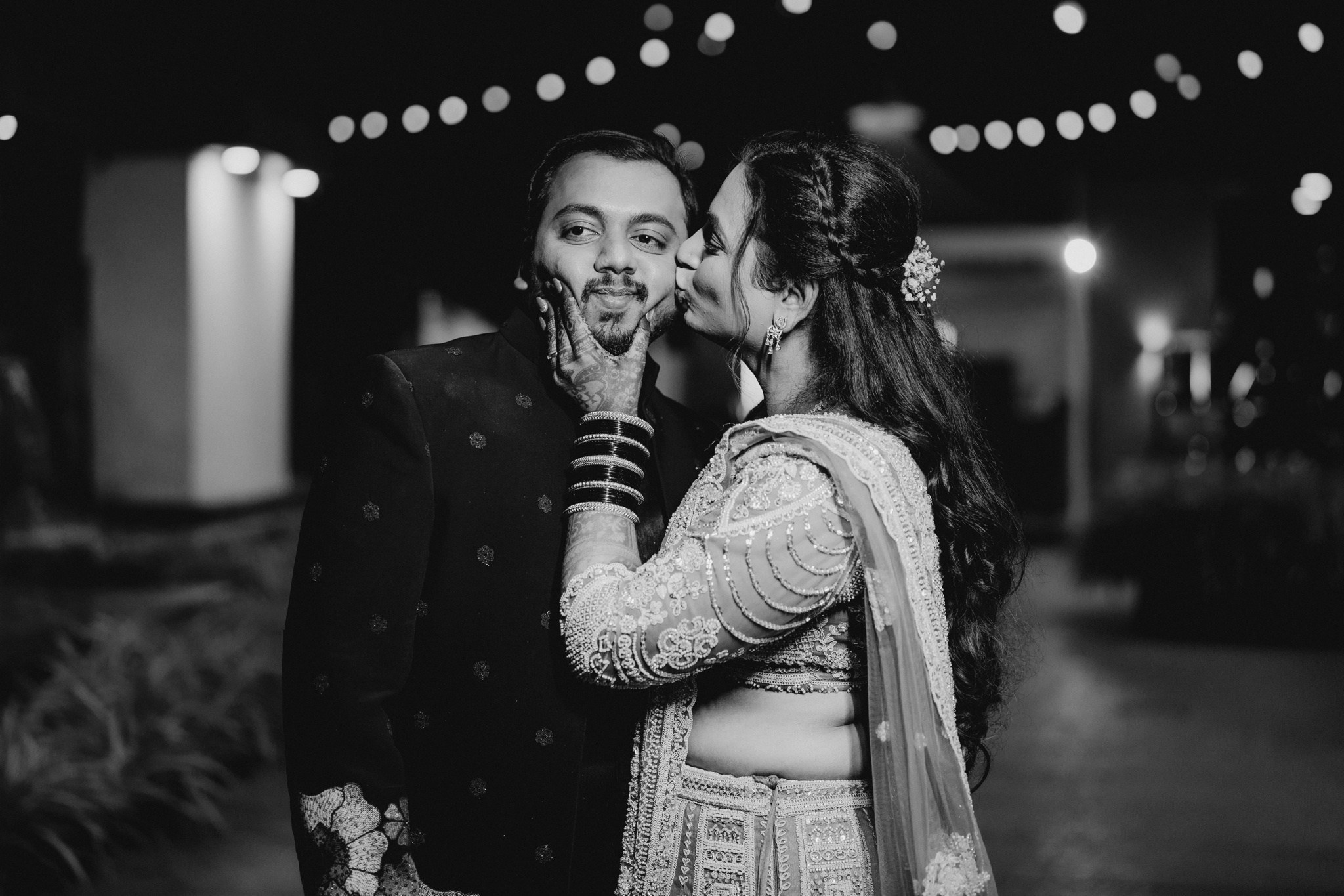 Mayuresh & Harshala. Promise in Pixels — Candid Wedding Photographer & Cinematographer in Mumbai, India