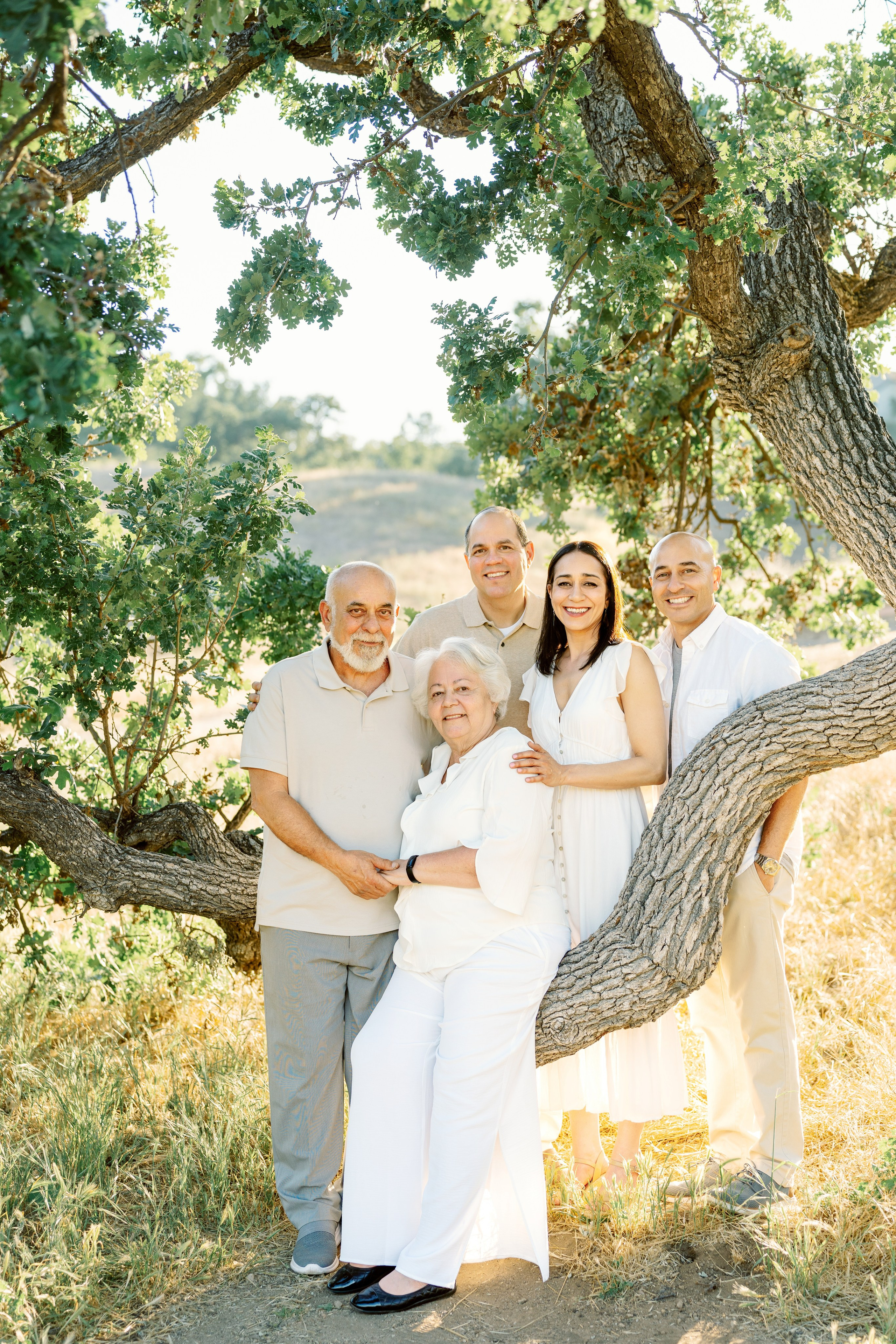 California, Los Angeles, Santa Clarita Family Photoshoot. Wedding Photography & Videography Team in California, Los Angeles, San Francisco, San Diego and Travel