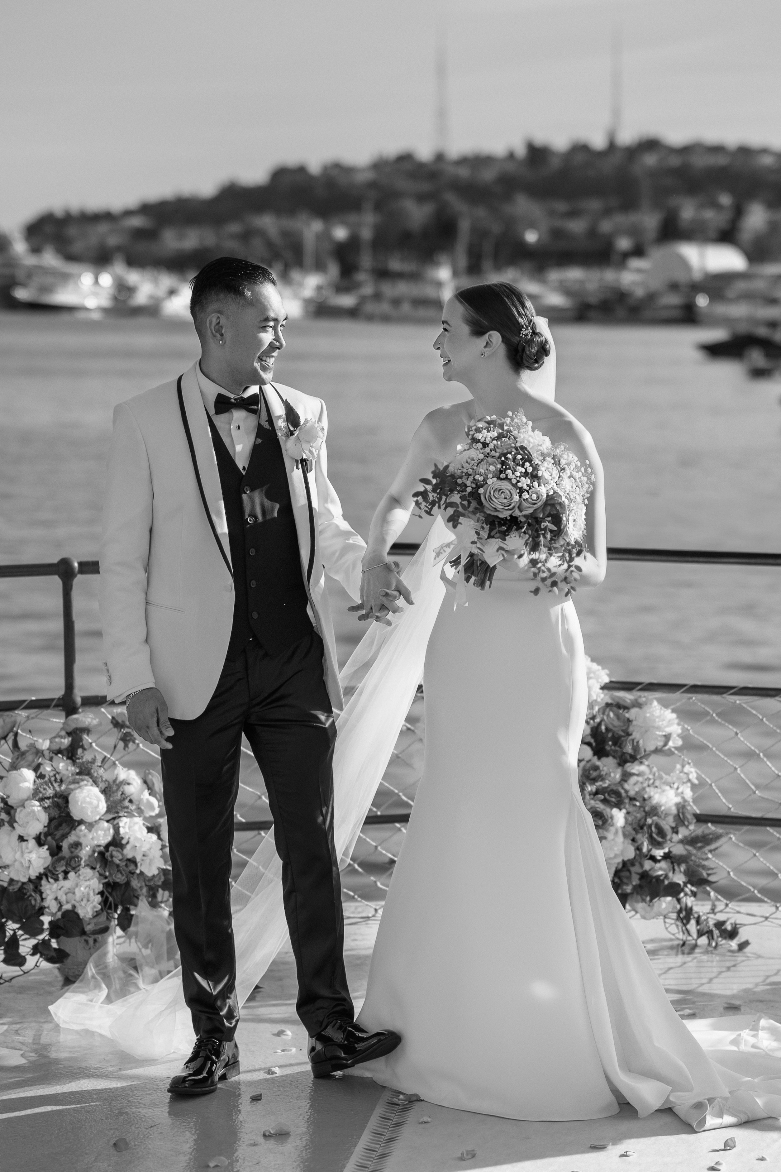 Weddings. Wedding & family photography in Seattle area. Helen Michelle photographer