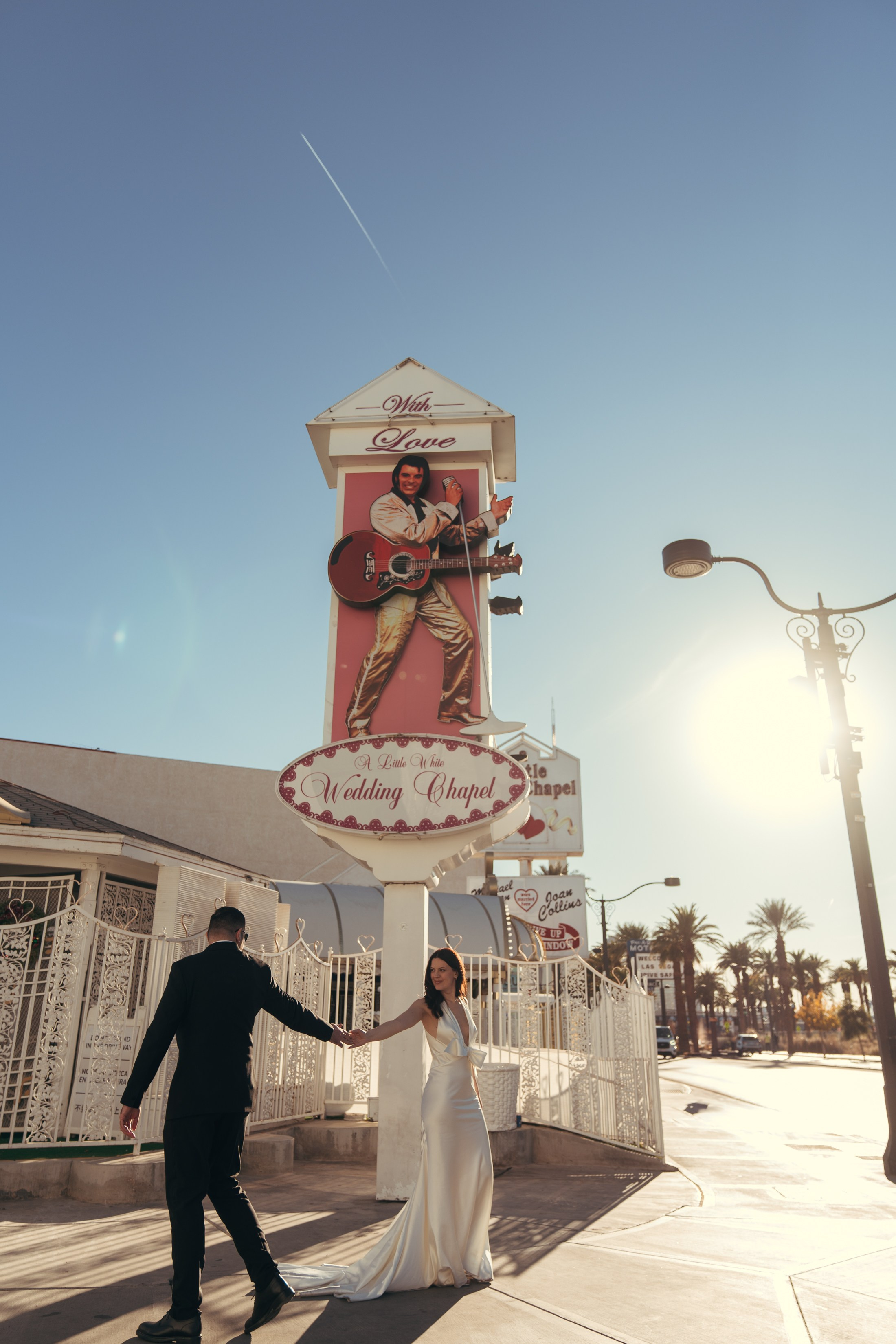Zenaida&Eros. Wedding & elopement photographer Viktoriya Kravtsov. Las Vegas