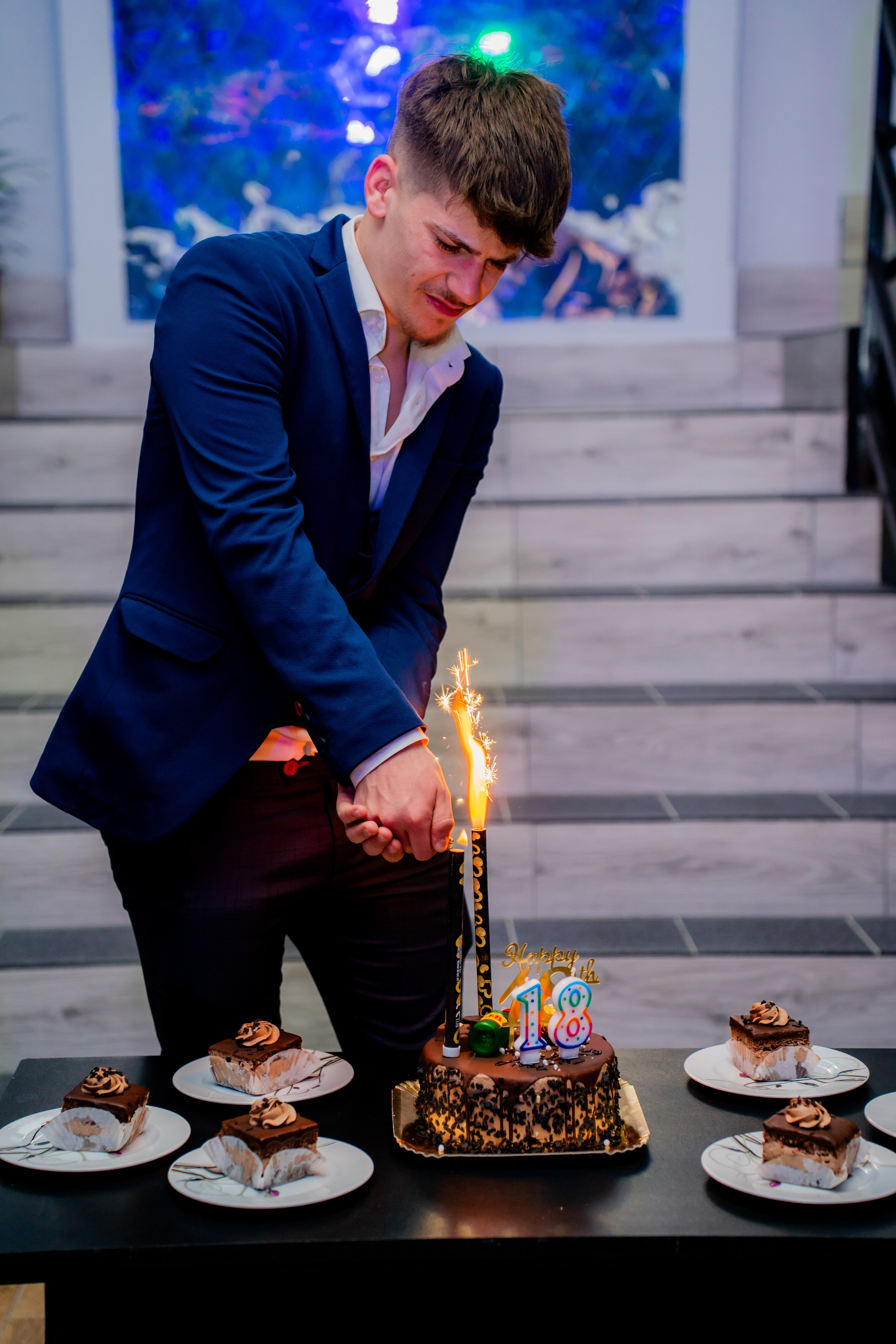 18 ANI - UN NOU ÎNCEPUT