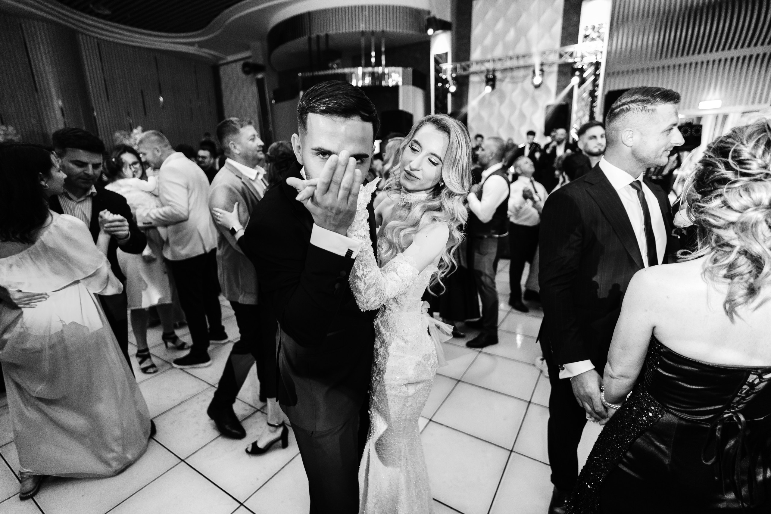 Catalin & Alexandra. Ionut Cimpoes FOTOGRAF