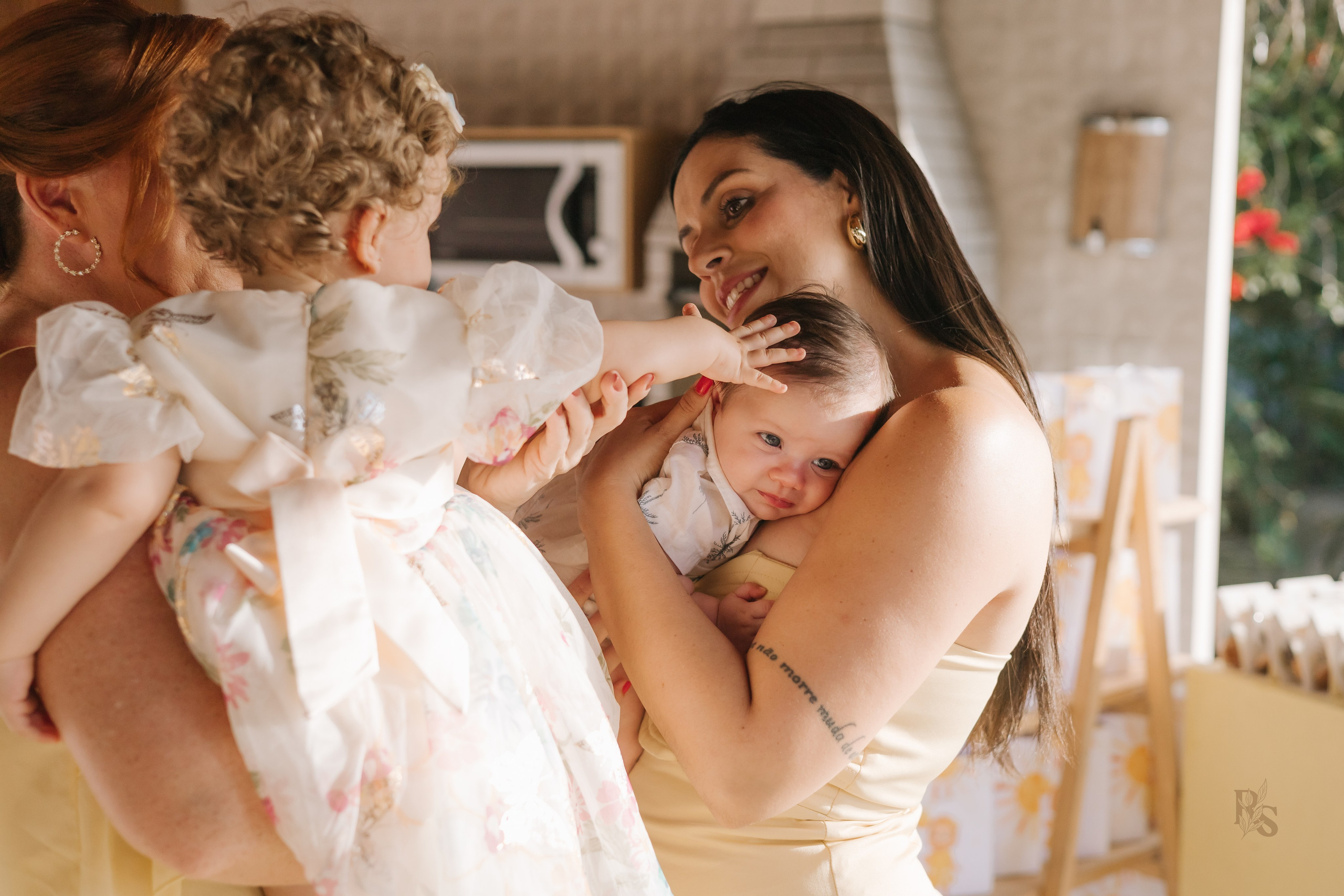 Aurora — 1 ano. Fotógrafo Richard Silvestre — Casamentos na Bahia