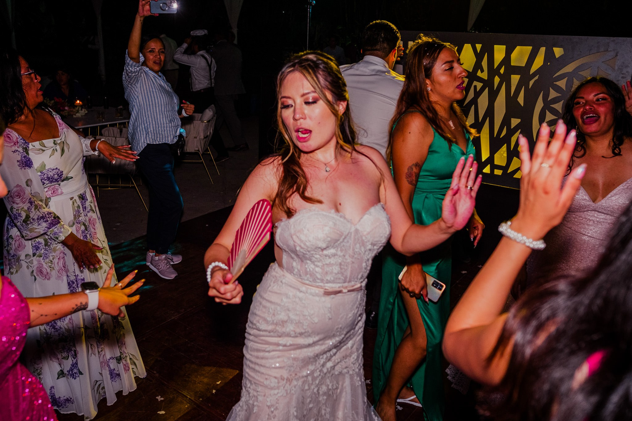 Abril & Dylan / Morelos. Wedding and family photographer in Mexico City