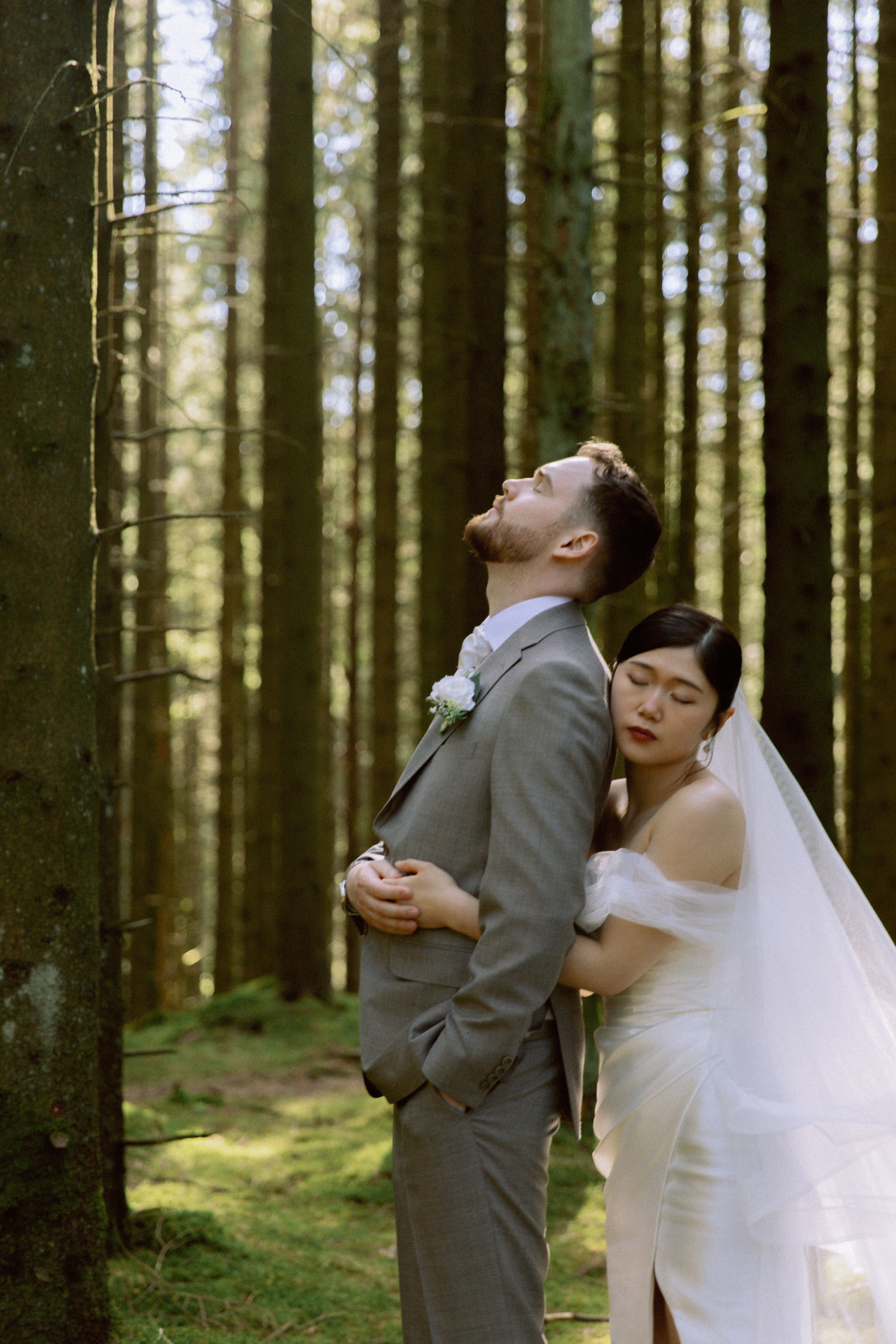 The two of us. Warm family & Wedding stories