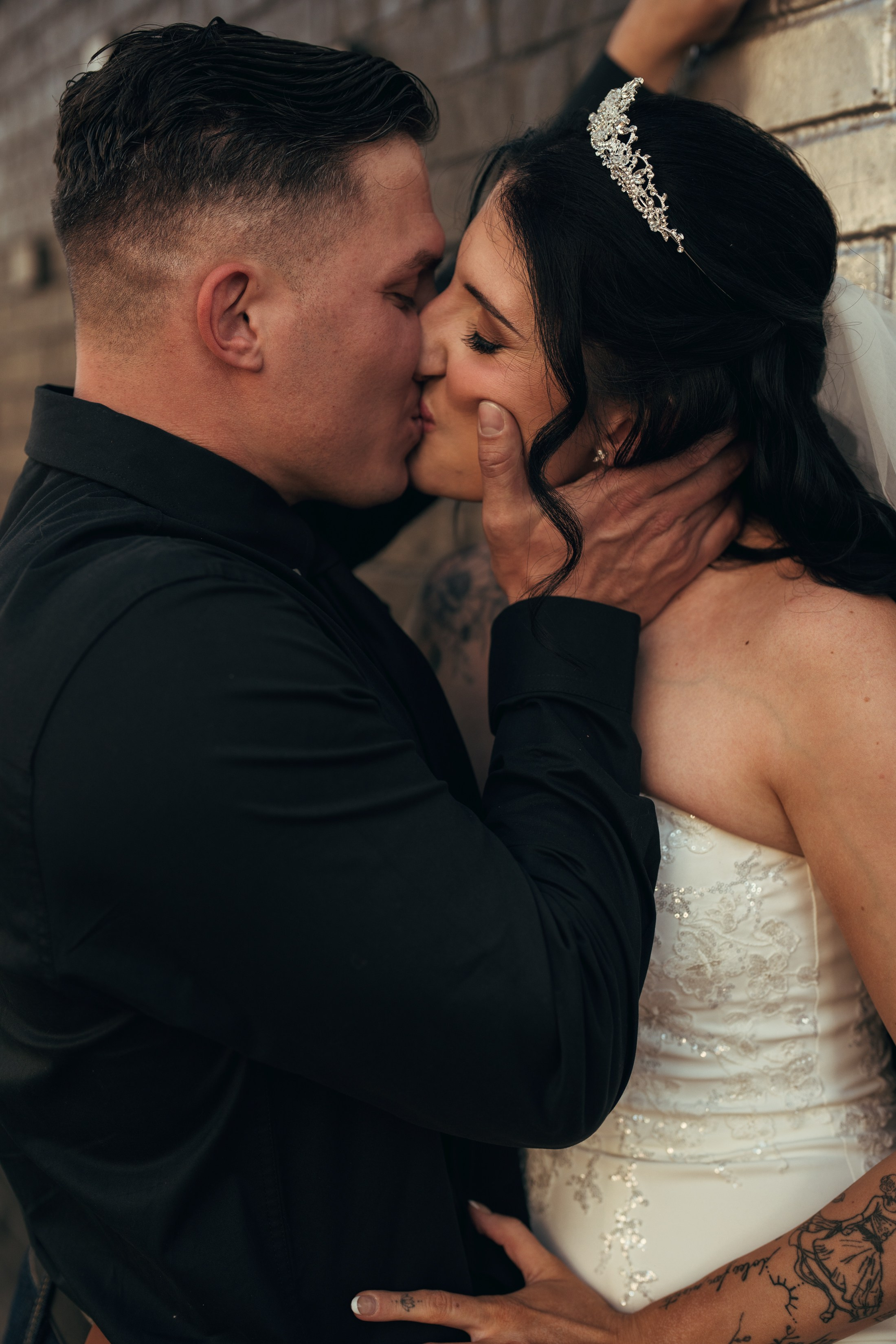Krystina&Raymond. Wedding & elopement photographer Viktoriya Kravtsov. Las Vegas