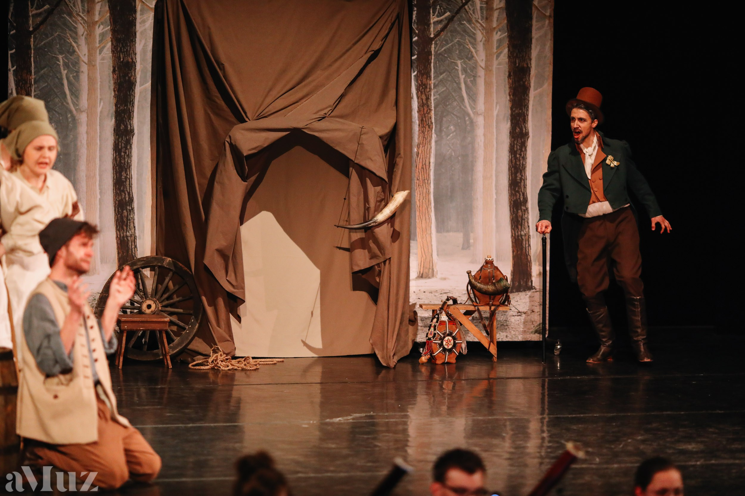 Opera Łąkowa. Fotograf Ślubny Warszawa - Sesje Biznesowe Rodzinne Eventy