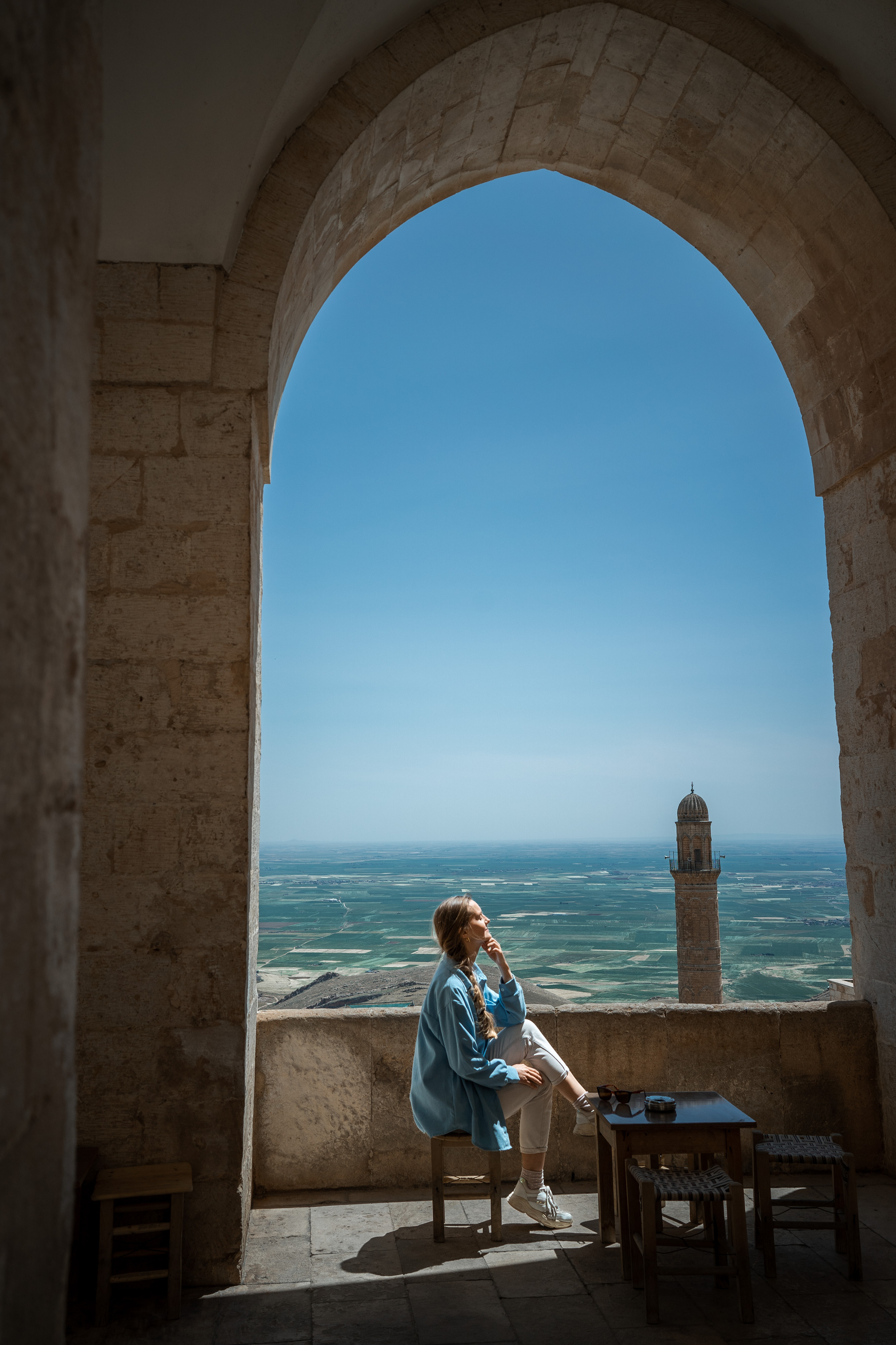Путешествие и фотосессия в городе Мардин. Wedding, family and lifestyle photographer Anatoly. Photo sessions on rooftops with seagulls. Istanbul