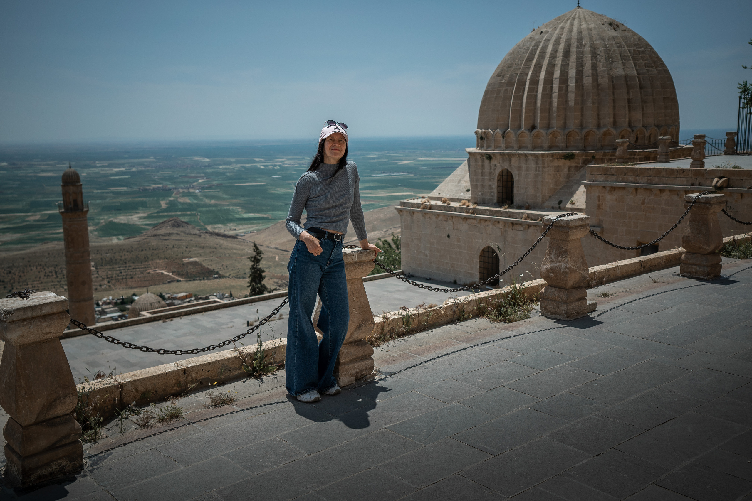 Путешествие и фотосессия в городе Мардин. Wedding, family and lifestyle photographer Anatoly. Photo sessions on rooftops with seagulls. Istanbul