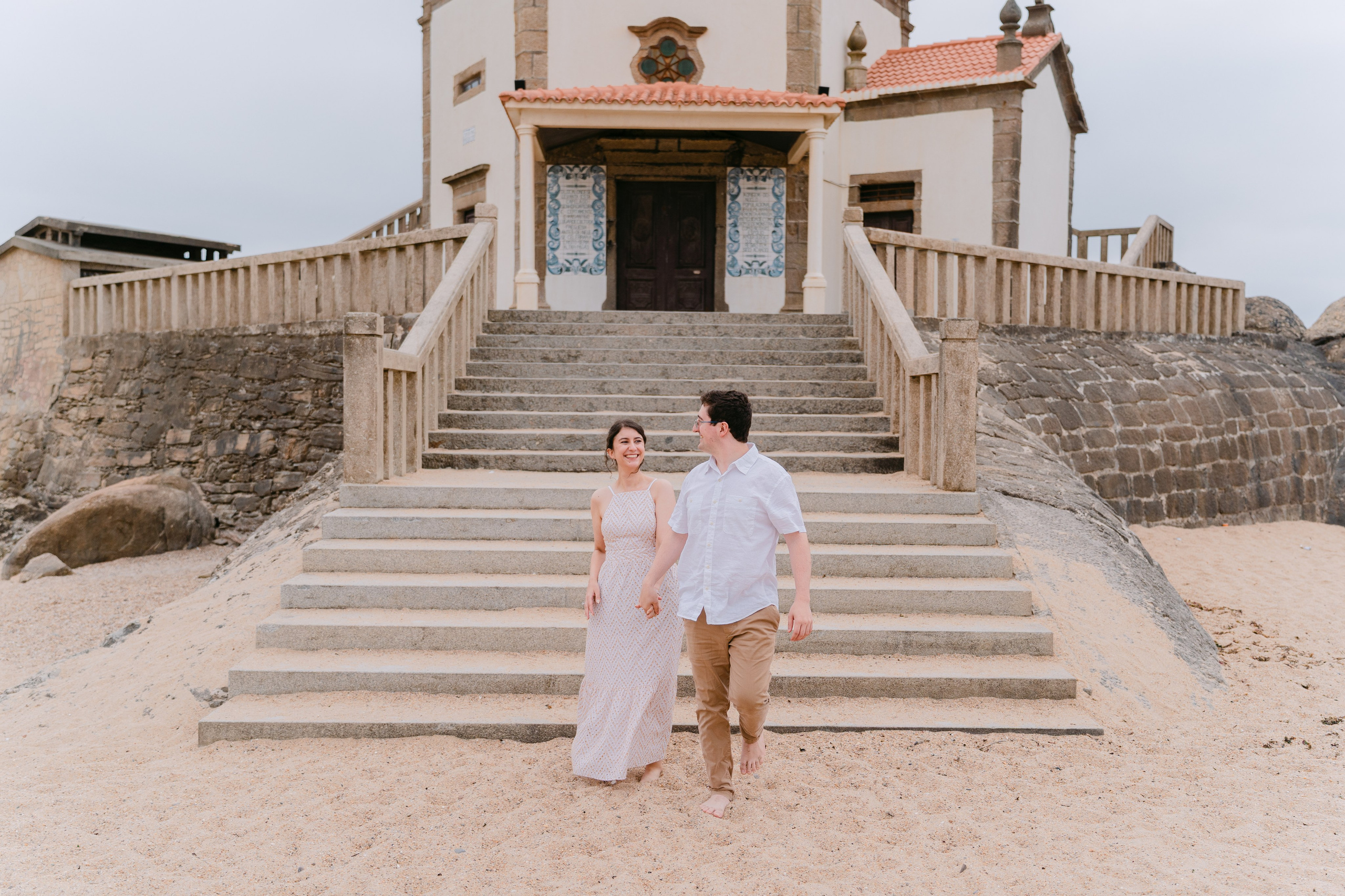 Wedding proposal at Senhor da Pedra. Fotógrafo de casamentos e ensaios para casais em Porto
