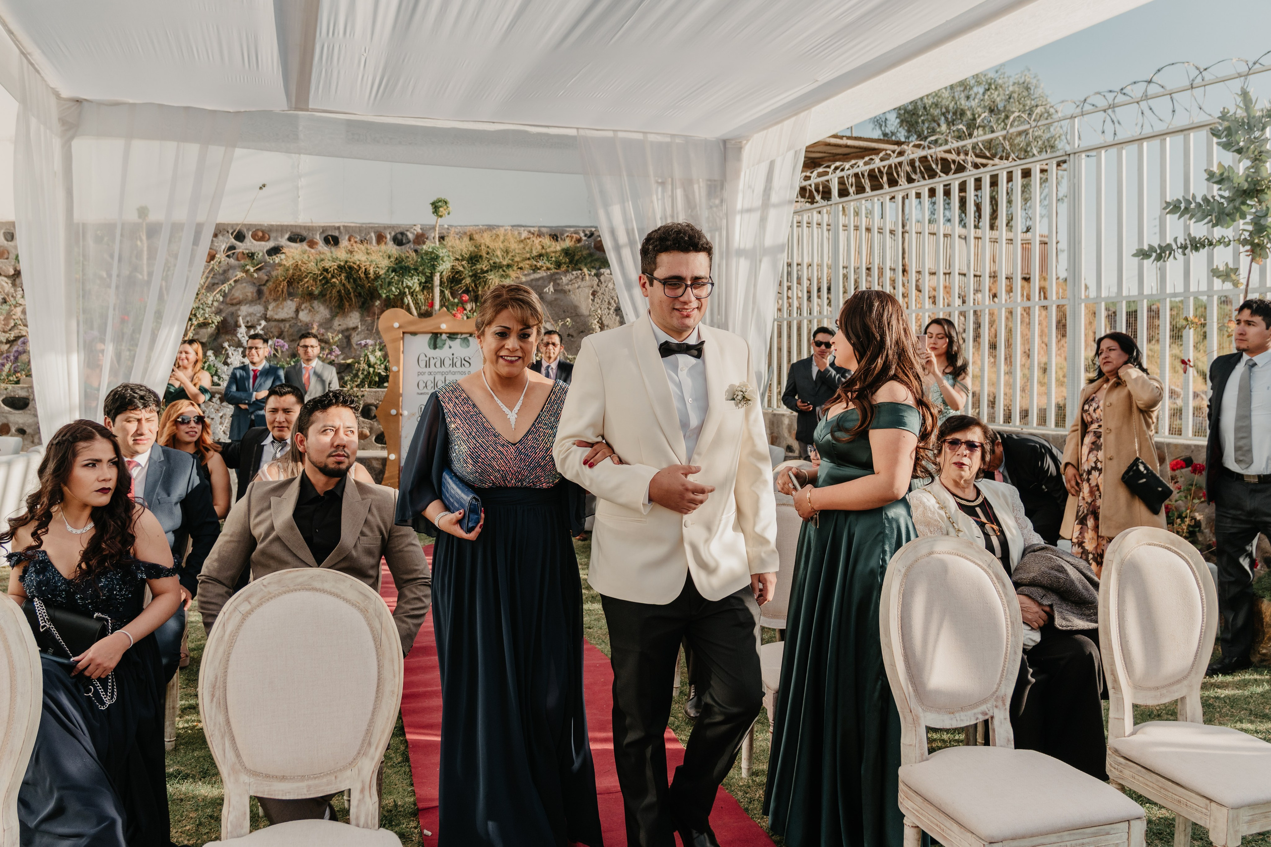 VANIA + LUIS BODA CIVIL. Studio KVTA | Fotografía y Video de Bodas en Arequipa
