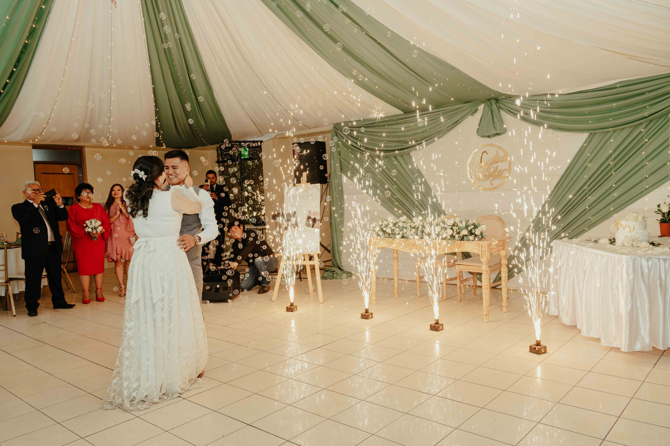 VICTOR Y MELANY BODA CIVIL. Studio KVTA | Fotografía y Video de Bodas en Arequipa