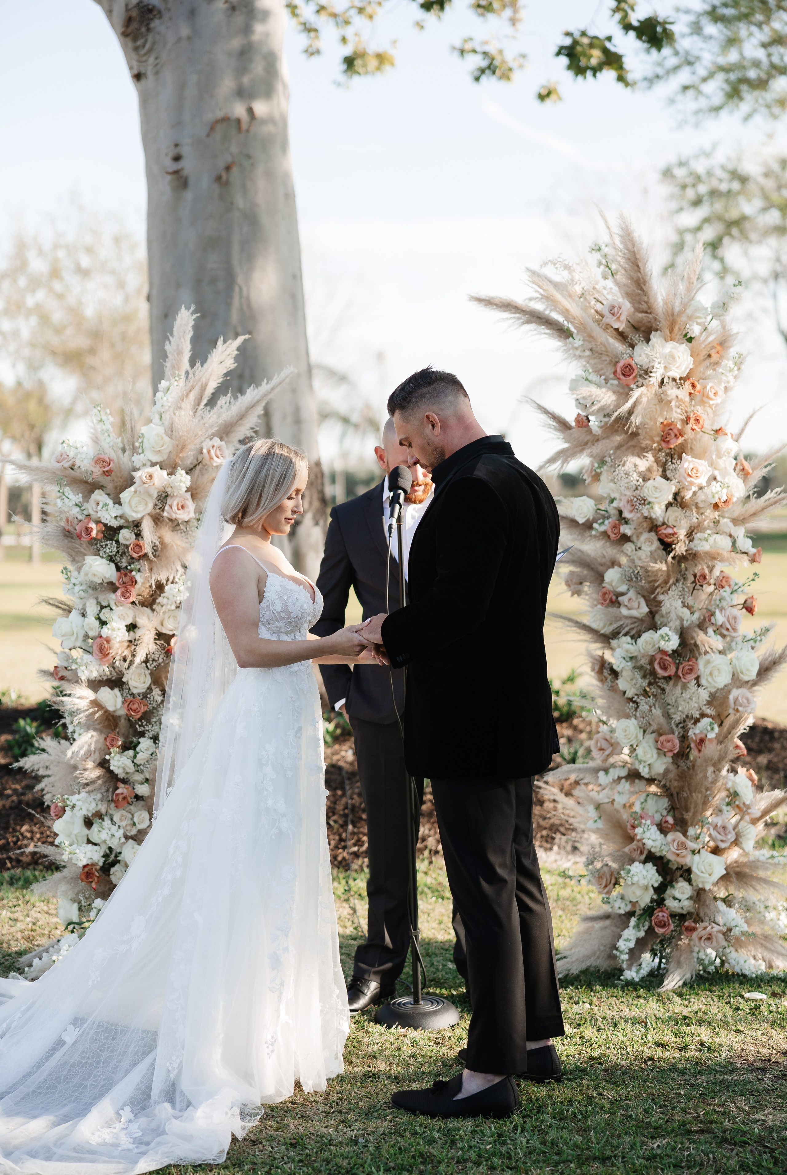 A Quiet, Beautiful Beginning | Kayla & David’s Intimate Weston Estate Wedding. YES I DO PRODUCTION — Wedding photography&videography