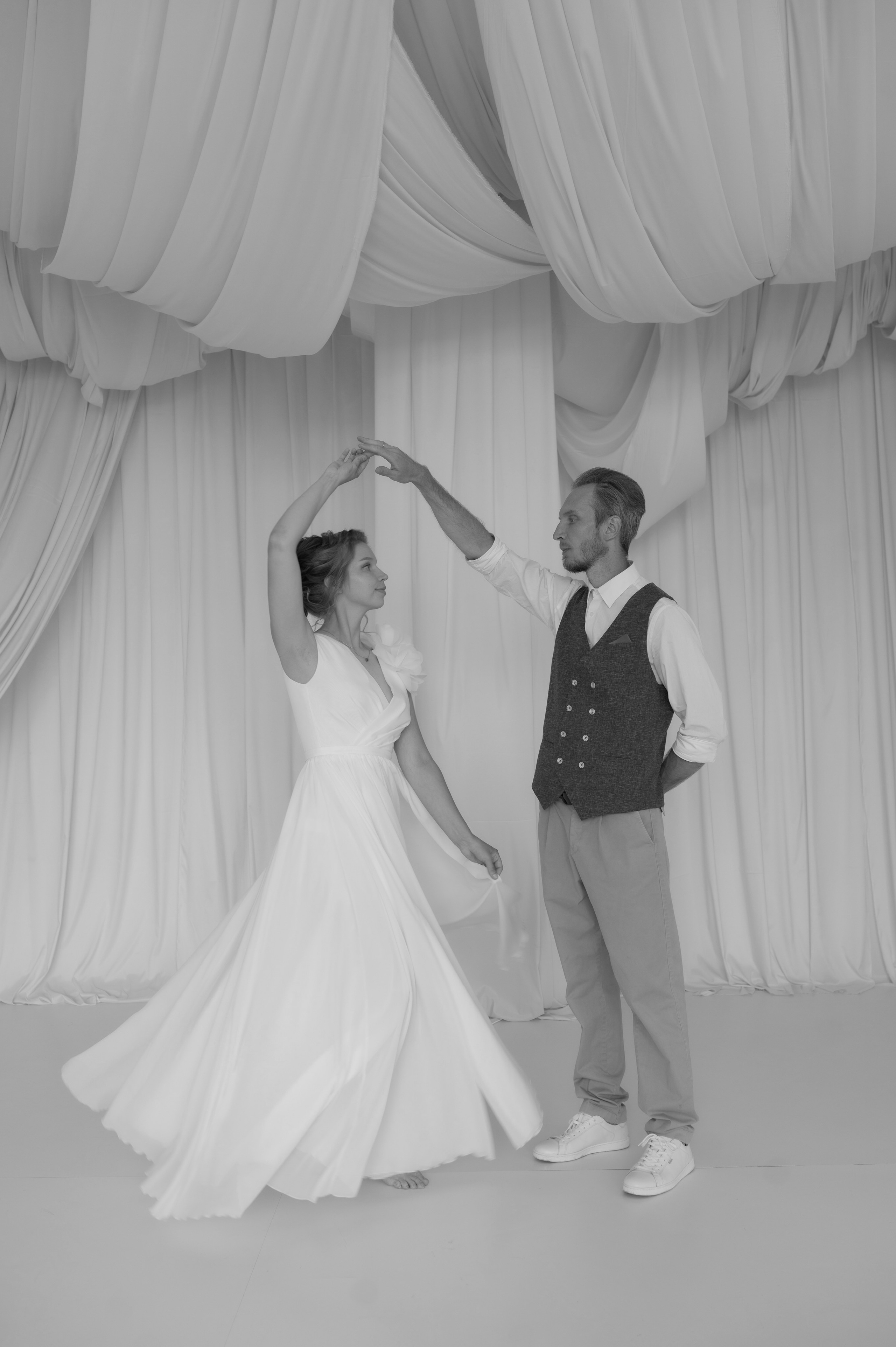 Bright. Wedding and commercial photographer