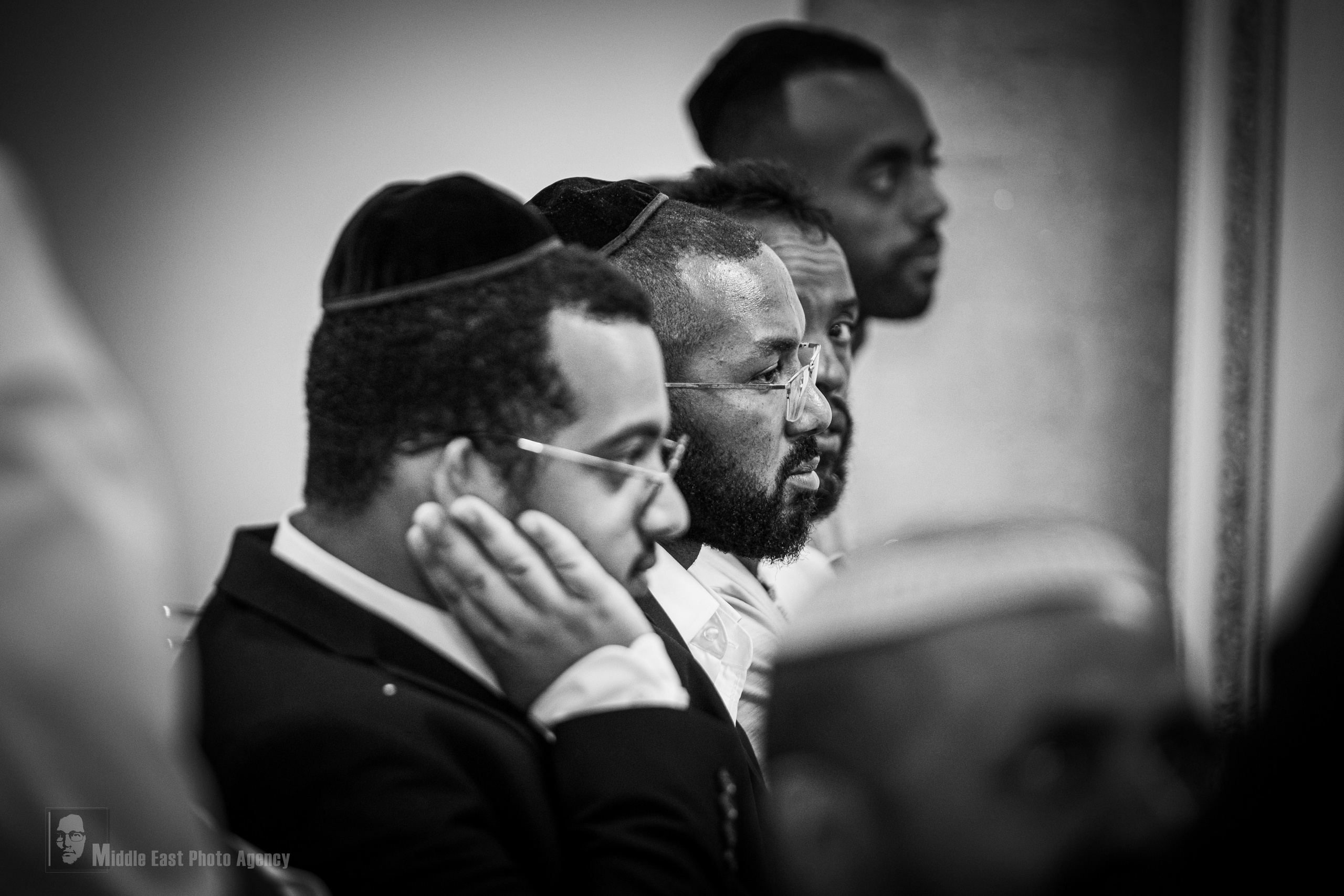 ‏ברית מילה. Middle East Photo Agency — Photography & Event Magnets — סוכנות צילום והדפסת מגנטים לאירועים