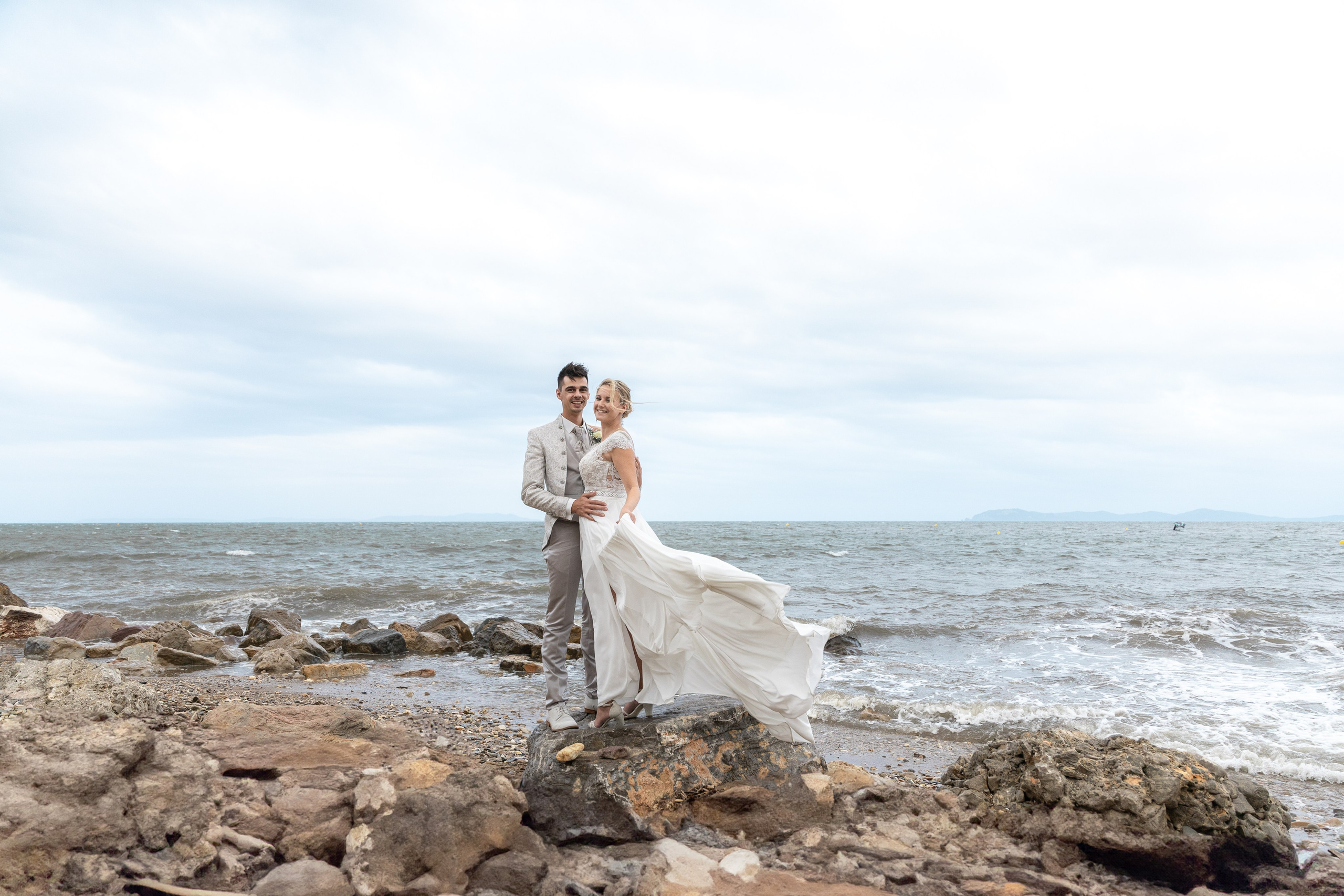 Julie & Aurélien. Wedding-Family photographer, South of France–Paris, Valentina Acrement