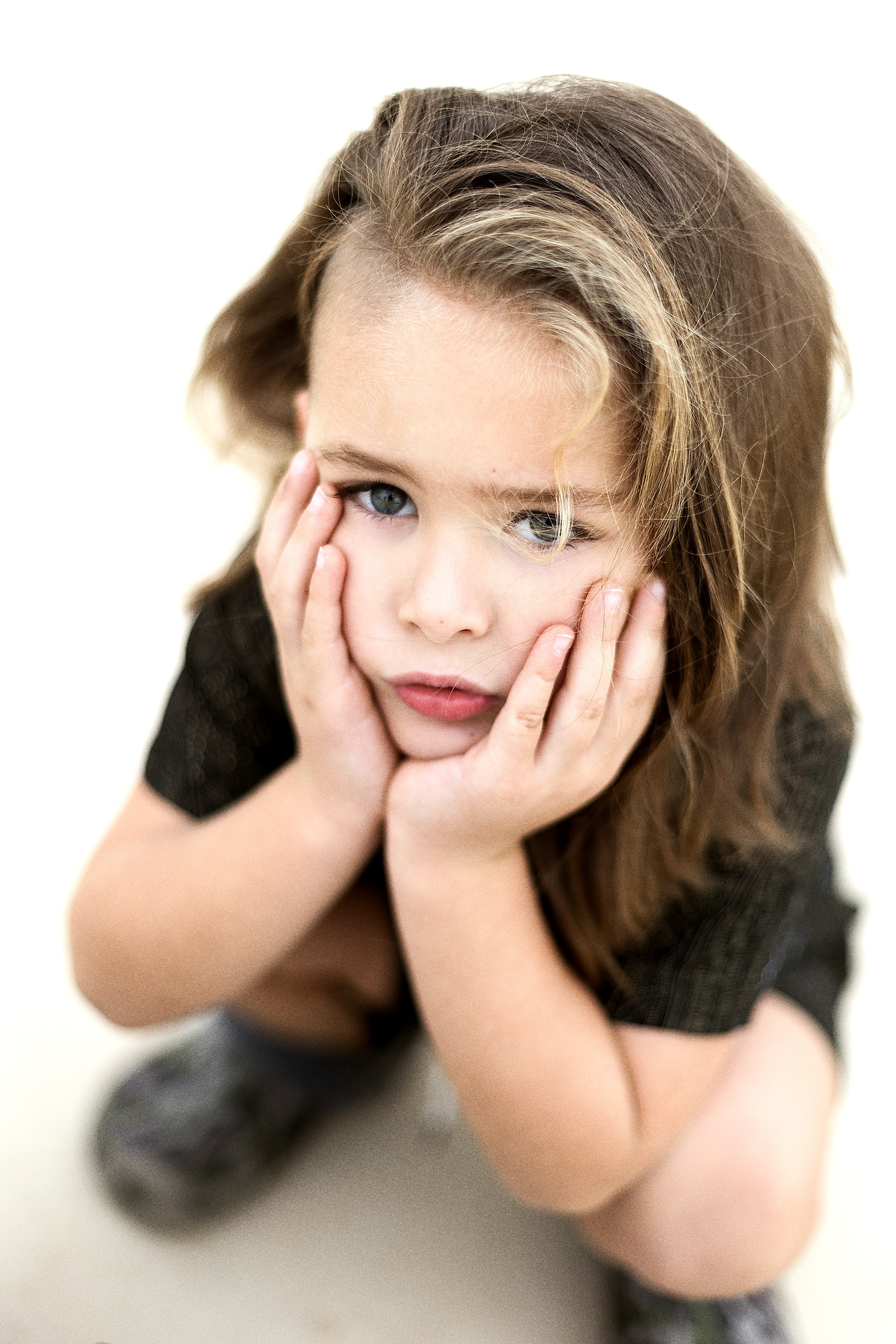 PHOTOSTUDIO. International Photographer