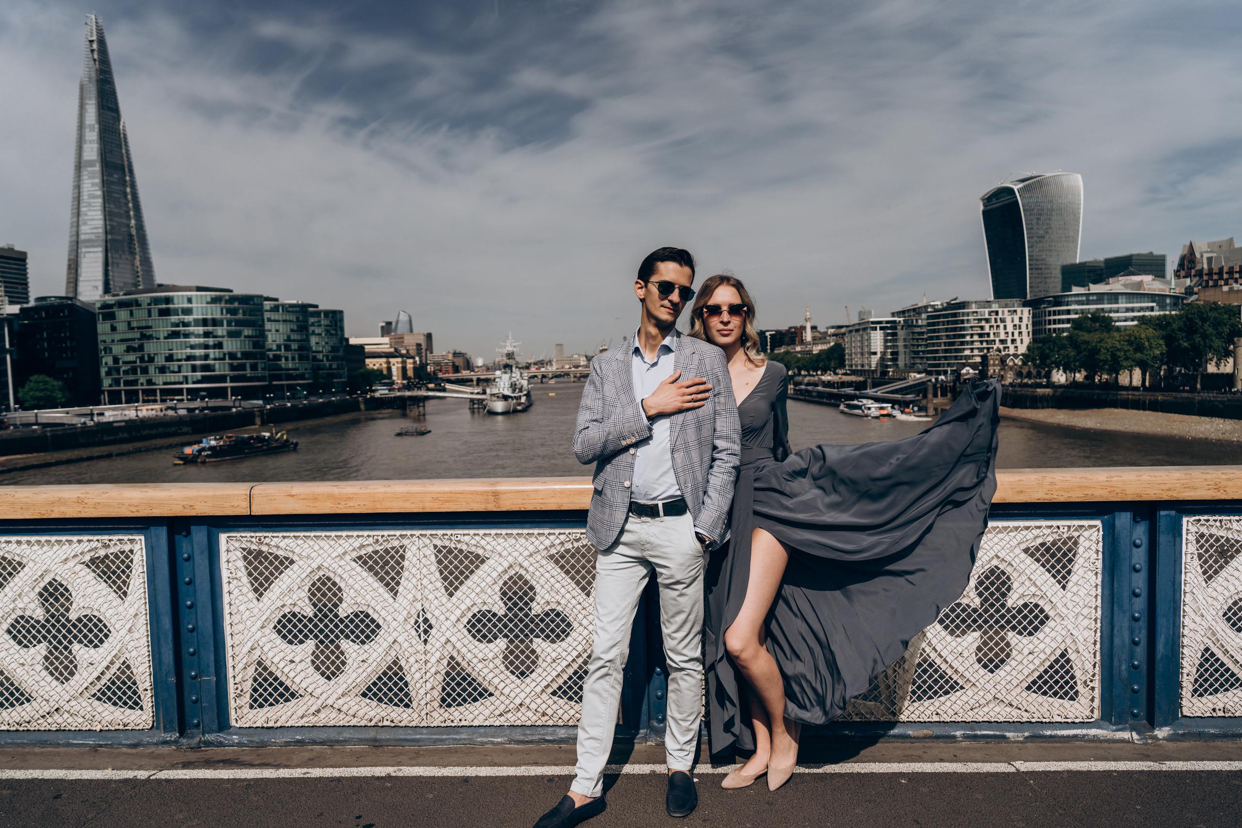 Casual Engagement session by Tower Bridge. London Wedding Photographer|Natasha Ferreira