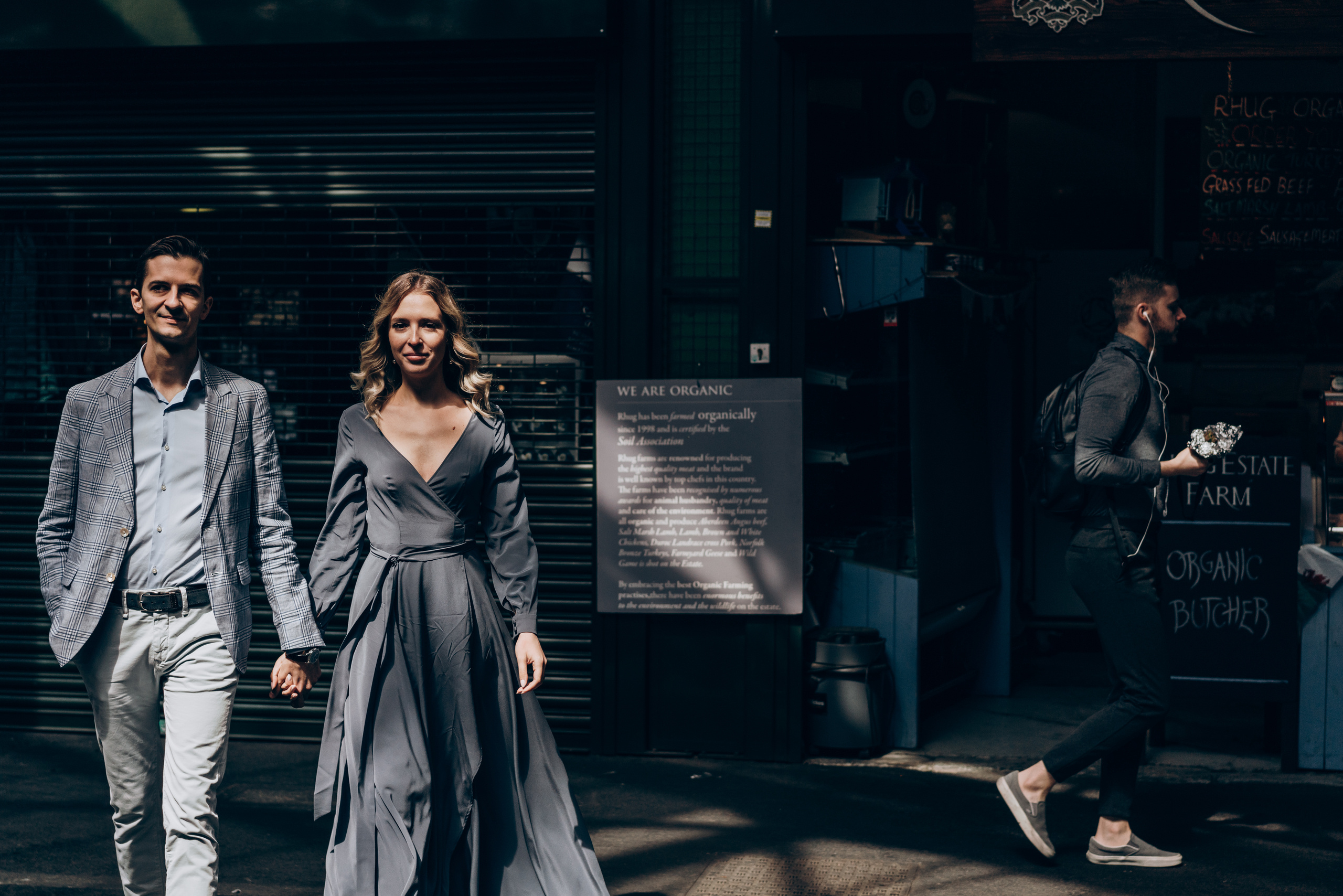 Casual Engagement session by Tower Bridge. London Wedding Photographer|Natasha Ferreira