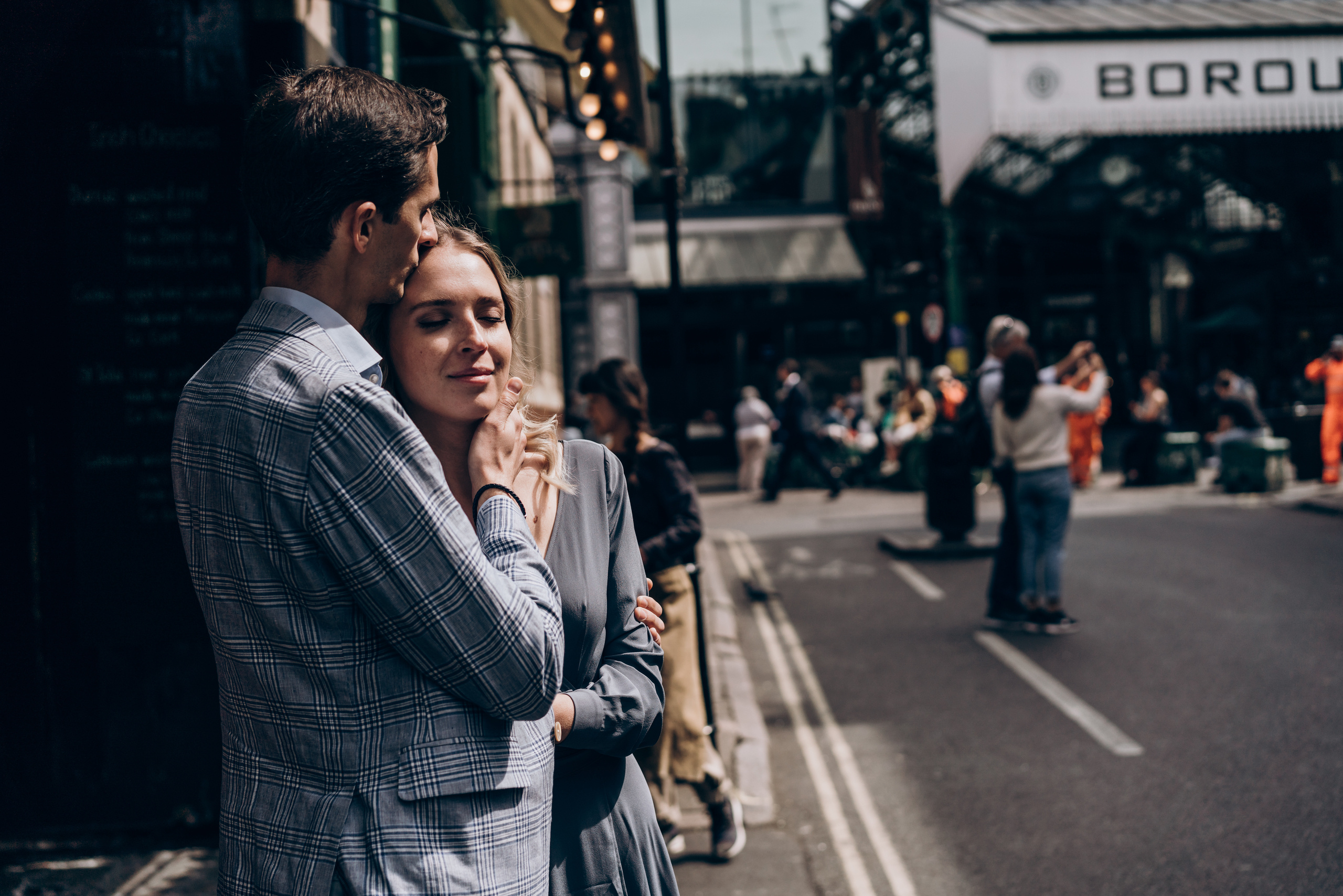 Casual Engagement session by Tower Bridge. London Wedding Photographer|Natasha Ferreira