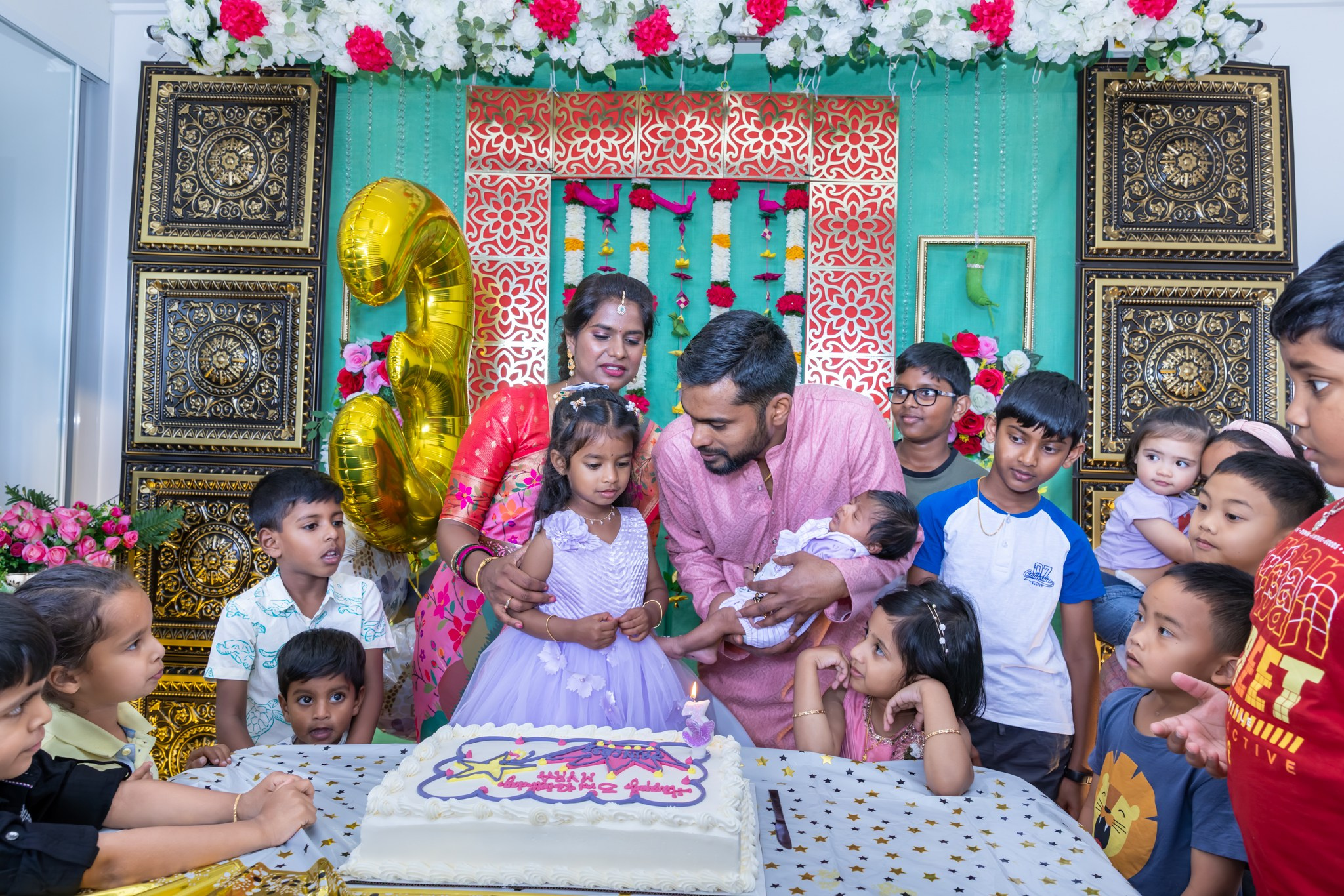 Myra’s 1st Birthday. MHCreative is family-oriented photographer based in SYDNEY