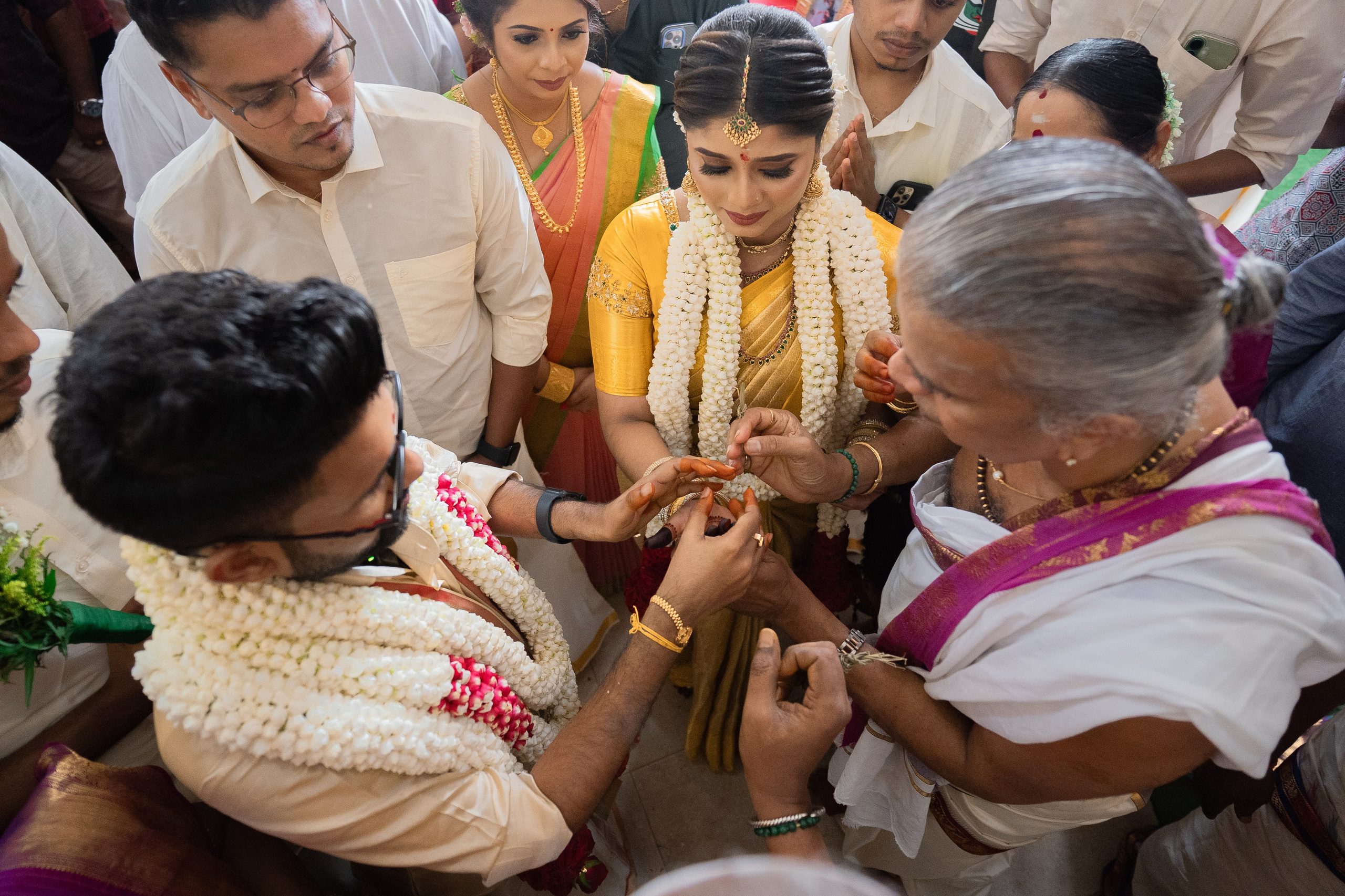 GAURI & SIVA. Wedding photographer Avira Stories