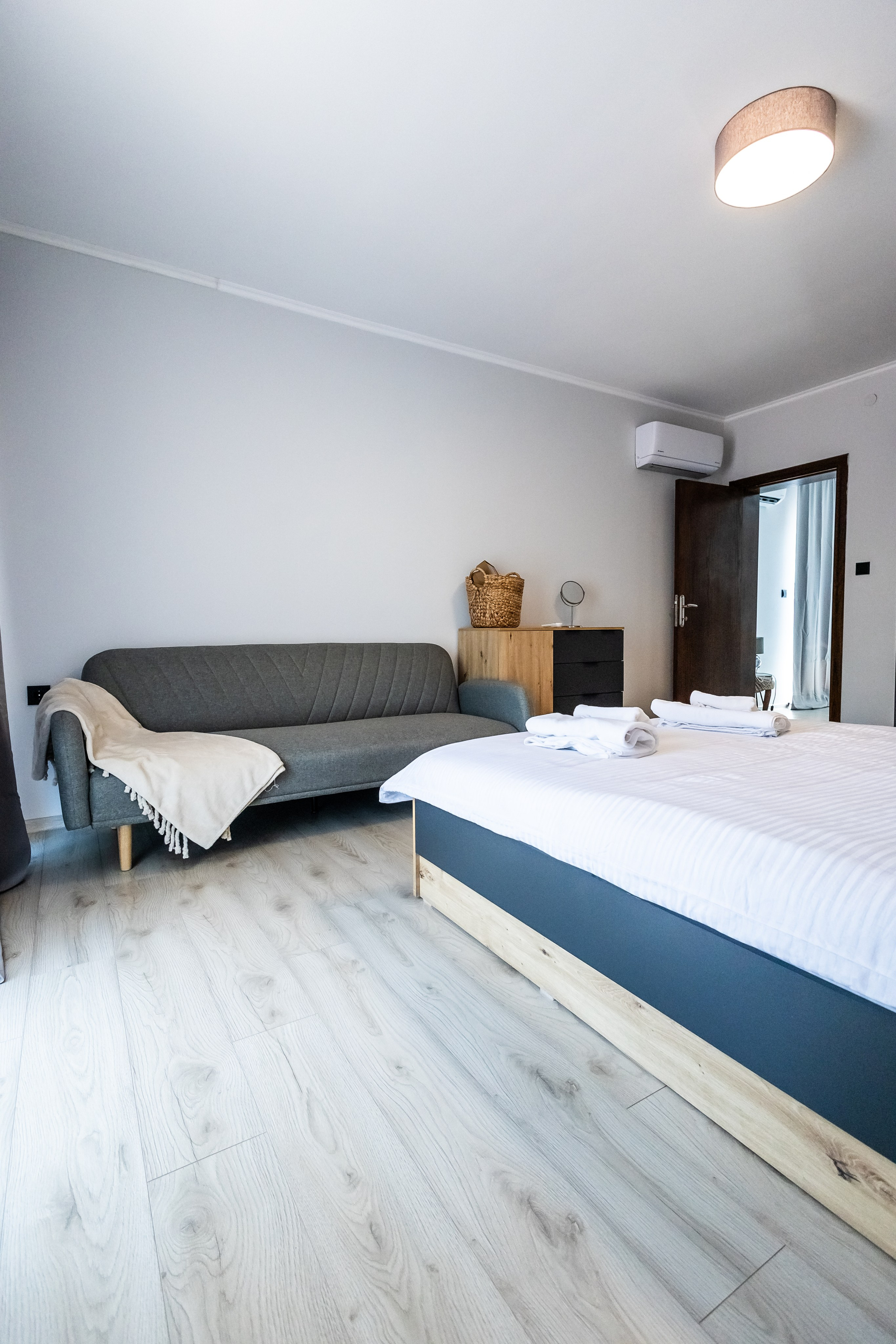 Хотел. Фотограф Ирина Йотова