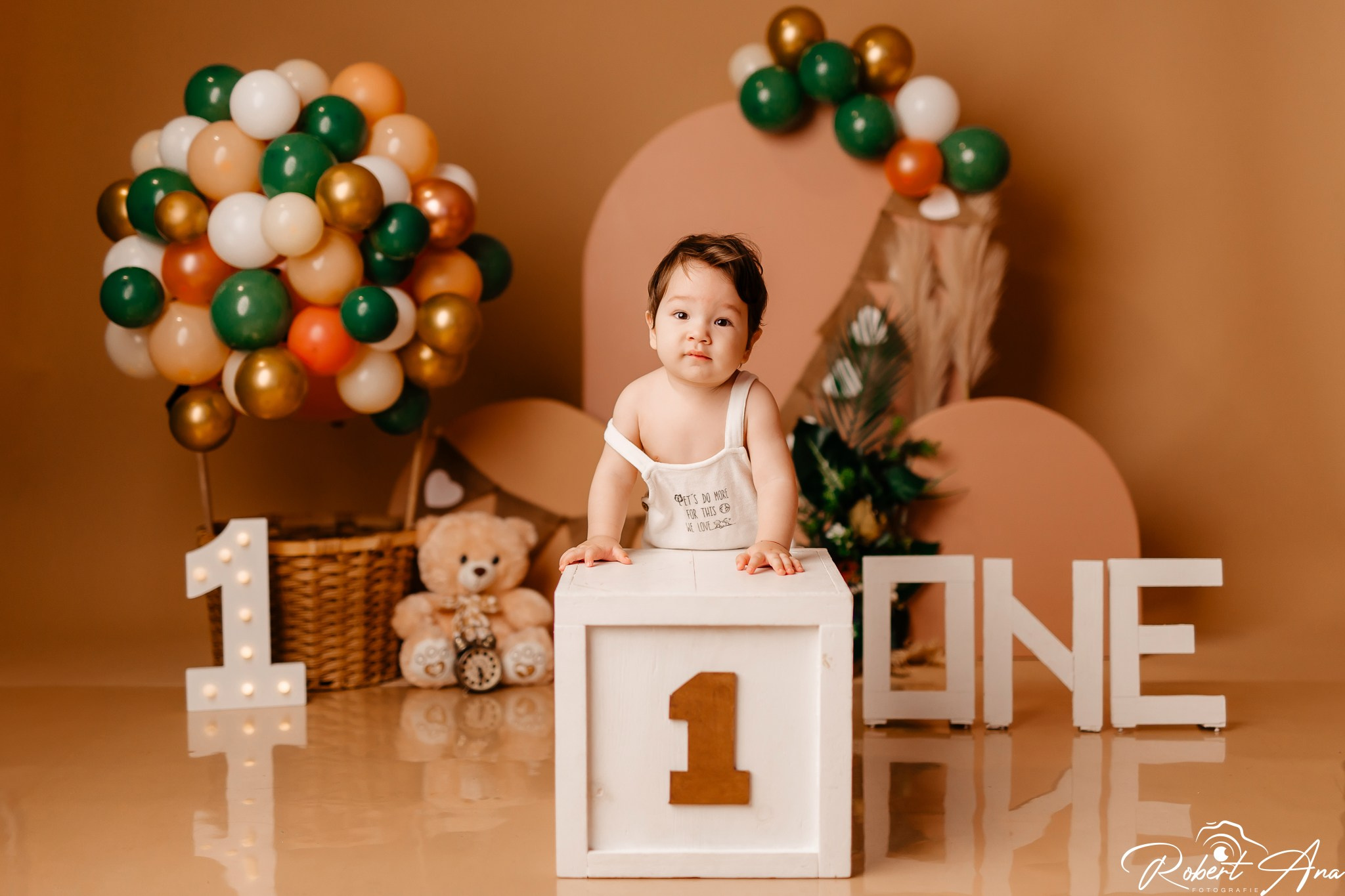 SMASH CAKE. Robert Blaj - Fotograf Nuntă Iași