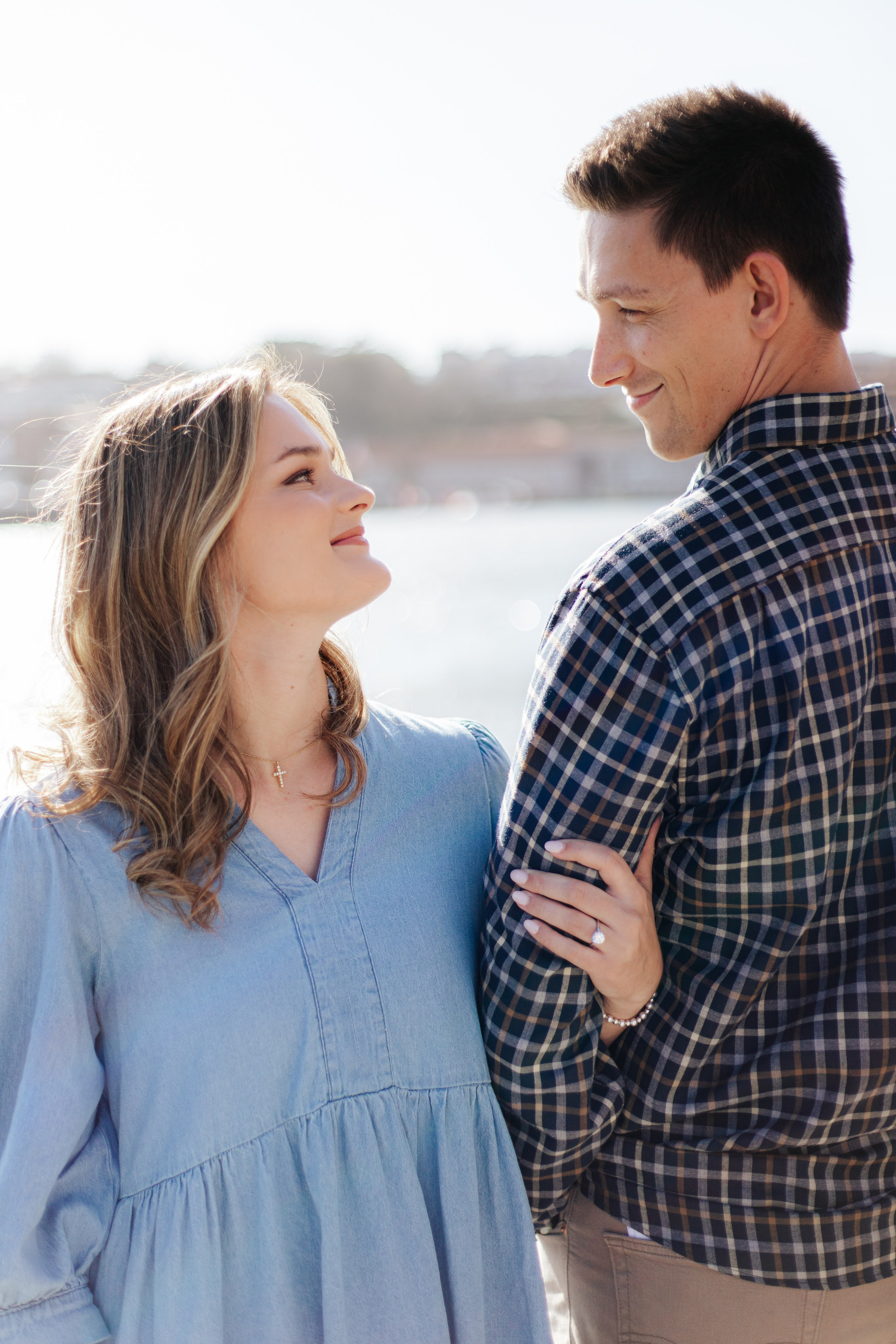 Jamie Gregg. Davi Valente