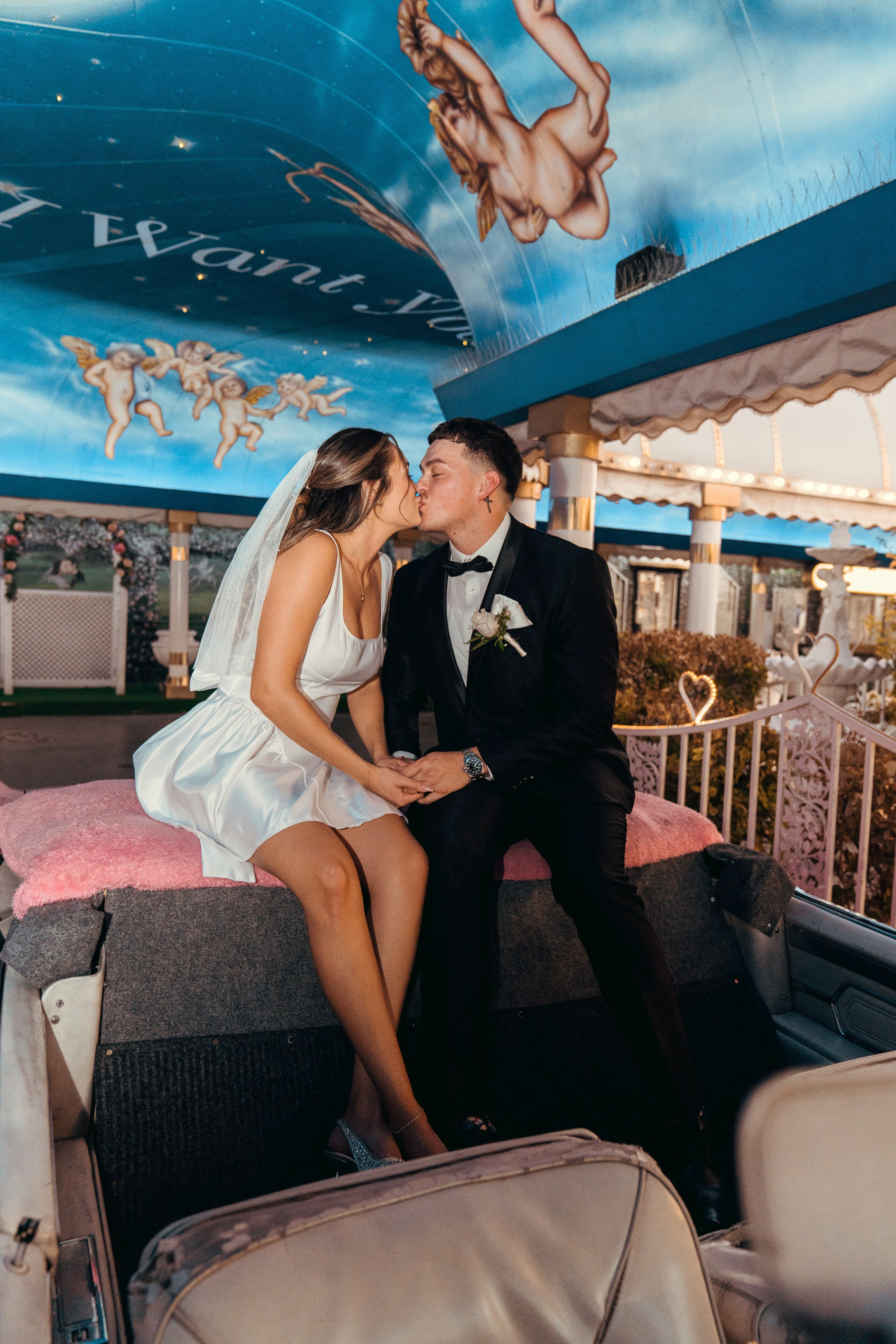 Valeria&Jonhattan. Wedding & elopement photographer Viktoriya Kravtsov. Las Vegas
