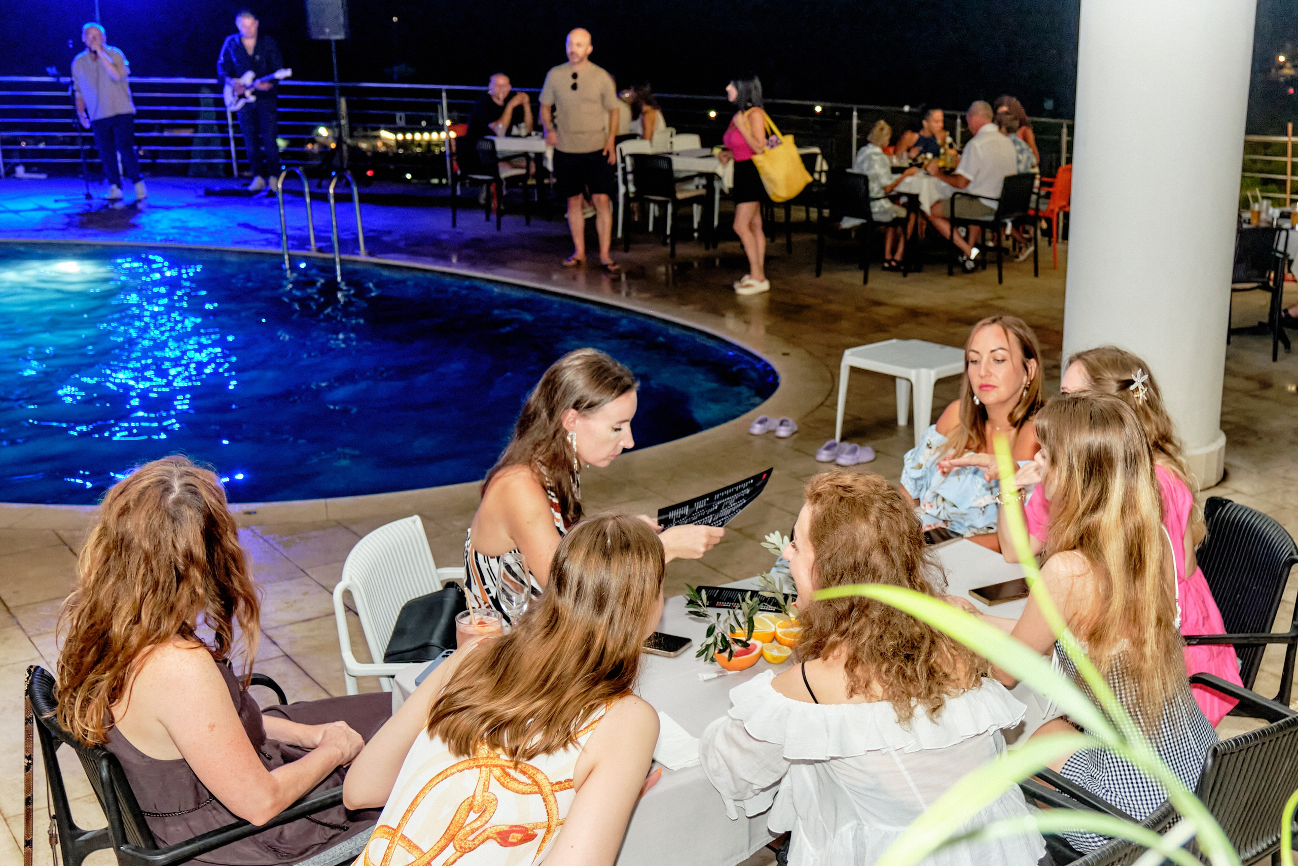 Photo report from the Zebra Restaurant’s birthday celebration. Becici, Montenegro. Photographer, photo artist Alena Novgorodtseva