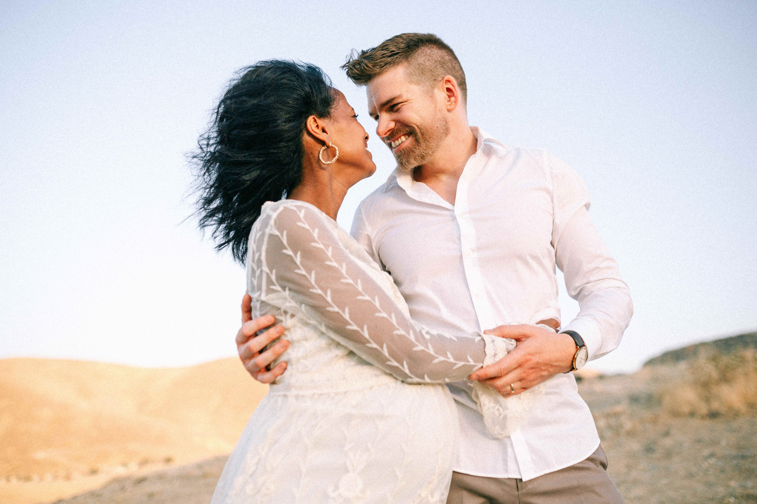 PHOTO SESSION IN THE DESERT NEAR MAALE ADUMIM. PHOTOGRAPHER IN ISRAEL