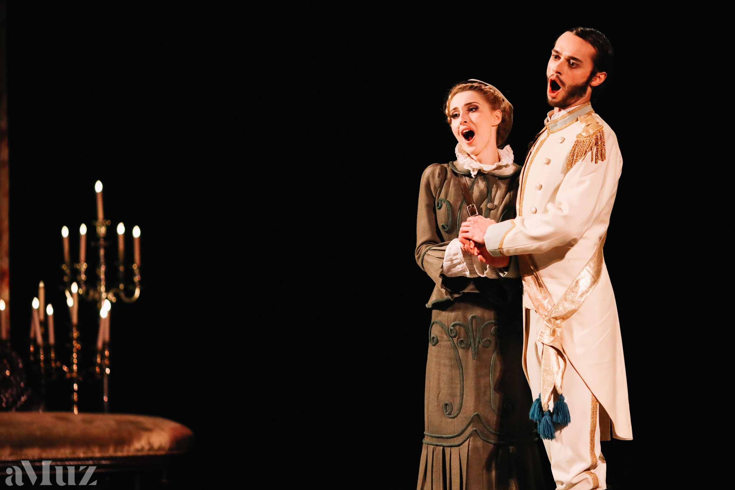 Opera Łąkowa. Fotograf Ślubny Warszawa - Sesje Biznesowe Rodzinne Eventy