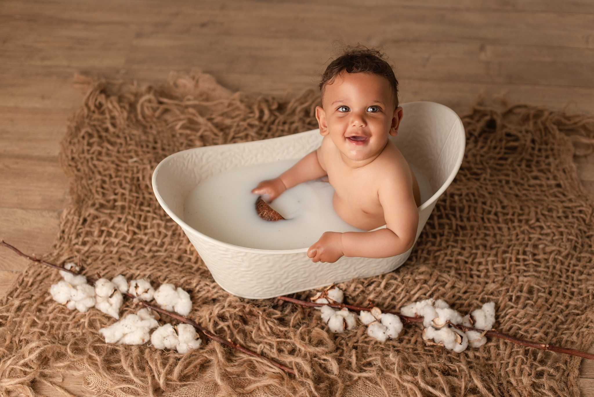 Photographe bébé bain du lait Mérignies