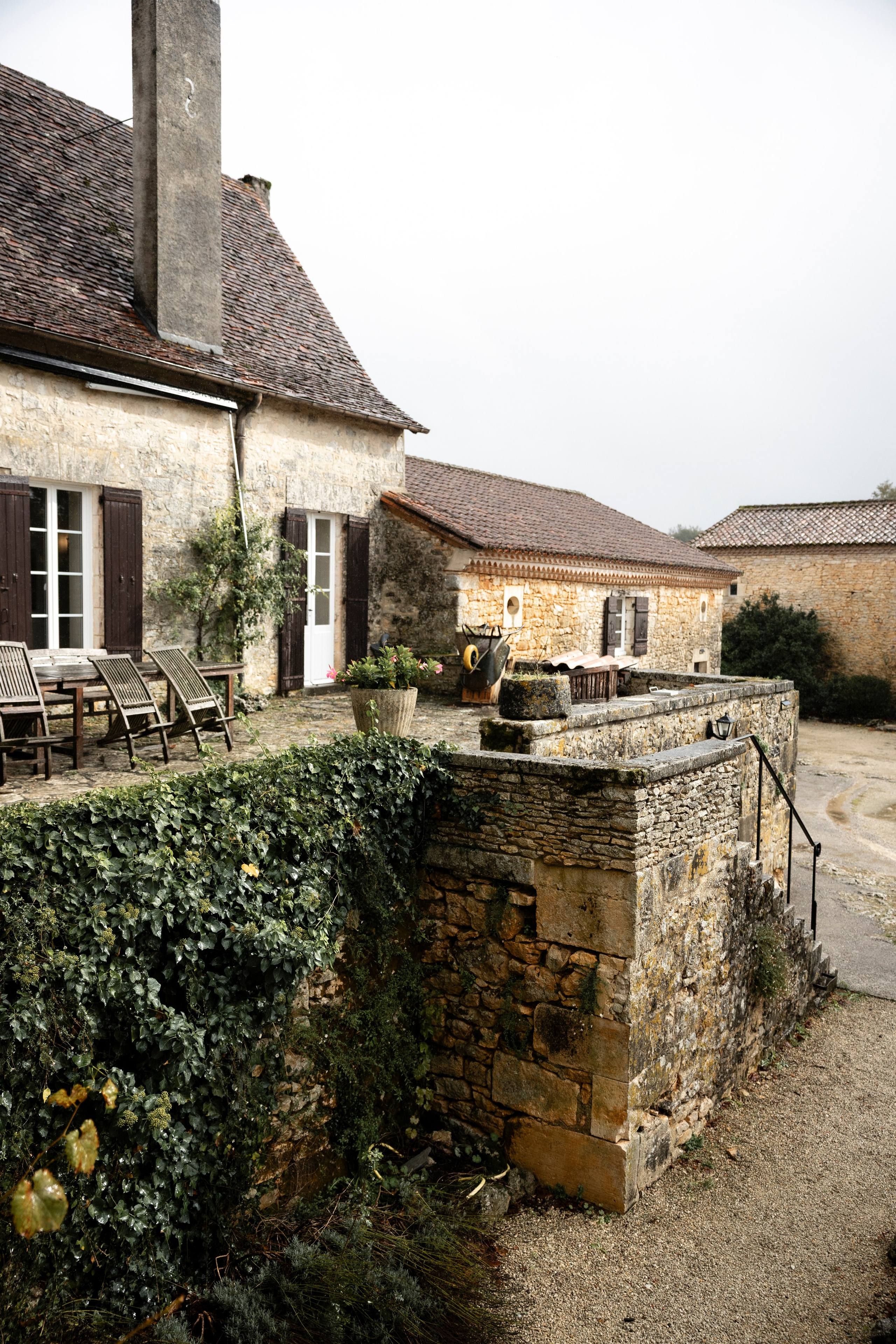 Jiyeong & Dorian — Intimate Korean–French Wedding in Pauilhac and Château La Palombière. Евгения Смирнова — фотограф в Тулузе и юго-западной Франции