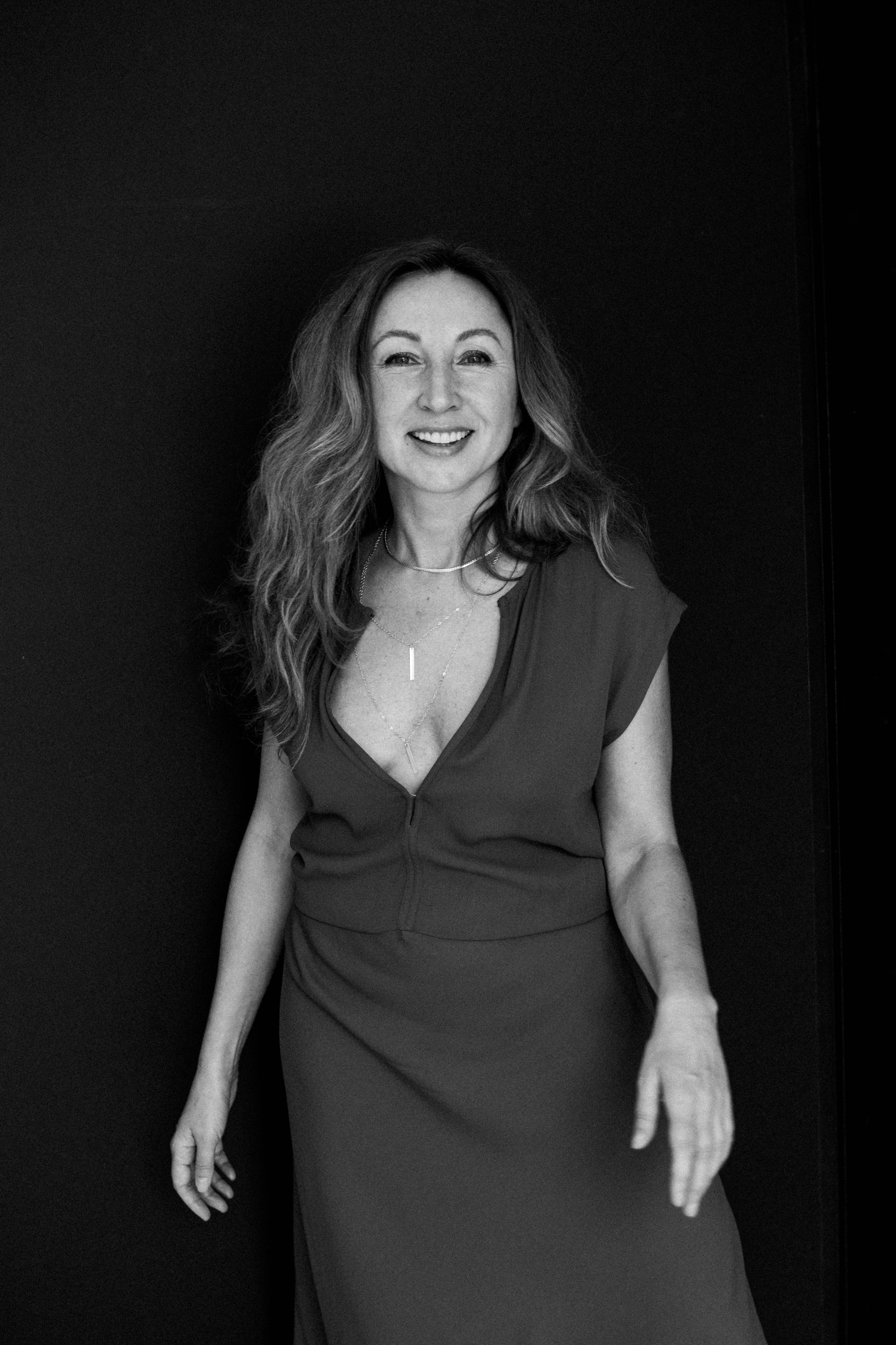 K. Rawnoir- Portrait photography by Daria Paliy.Timeless black&white portraits of women in NYC area