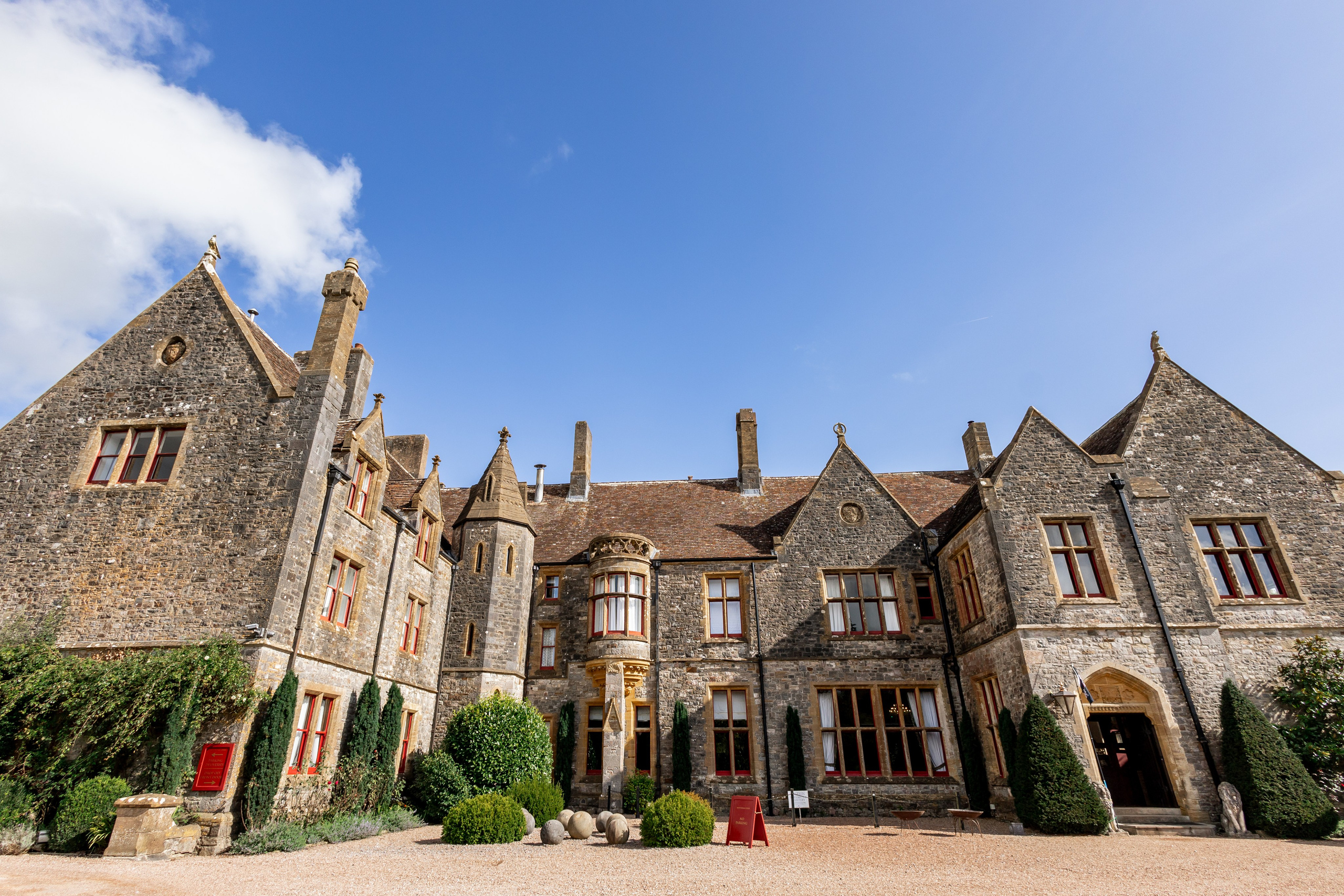 BobFest'23 in 2 days — TRUE LEGEND. September, 2023. Timeless Wedding & Event Photography from London to the world