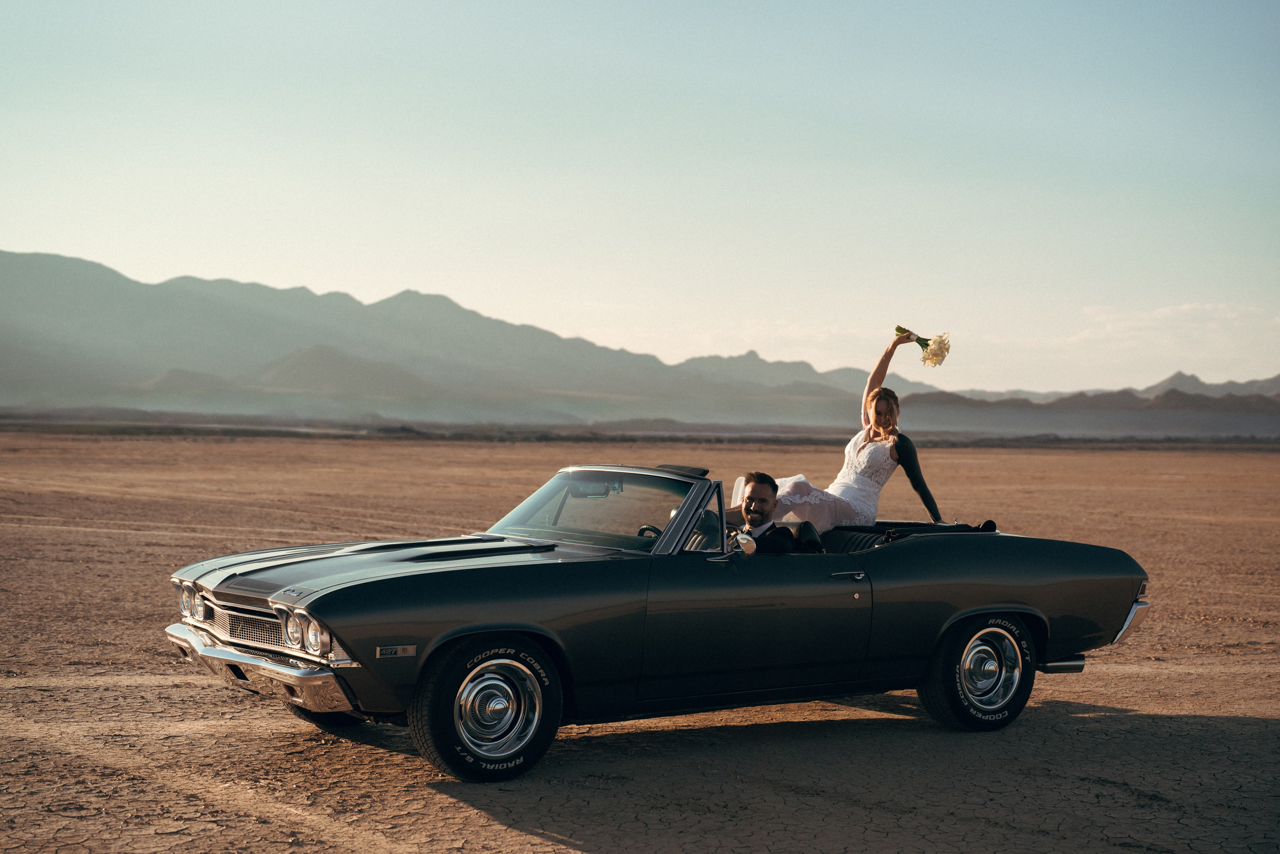 Dasha&Jeremy. Wedding & elopement photographer Viktoriya Kravtsov. Las Vegas