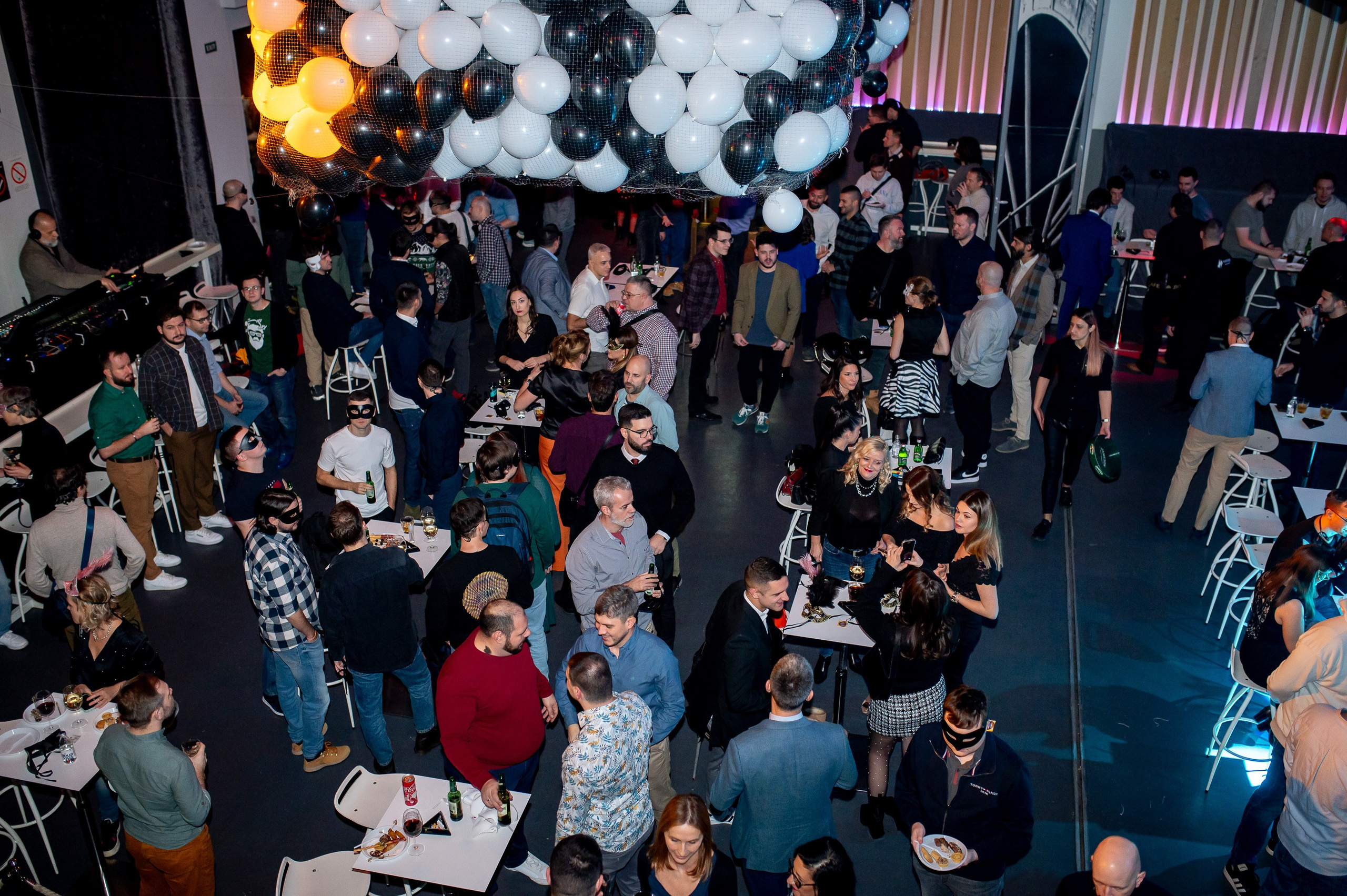 Corporate teambuilding photoshoot. Bojana Žuža, photographer in Belgrade, Serbia