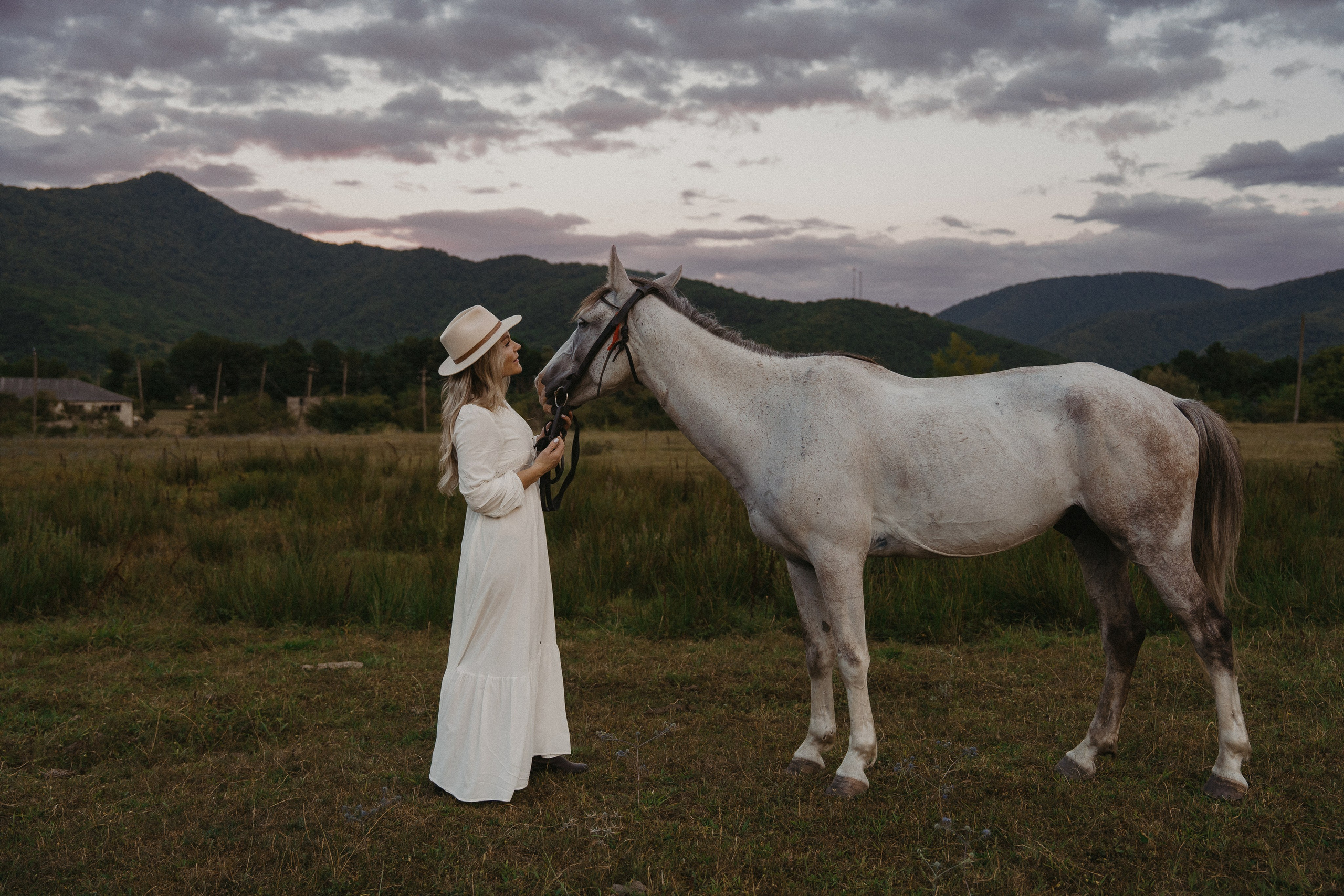 Pink sunset. Photographer and travel-blogger Aleksandra Gritsenko