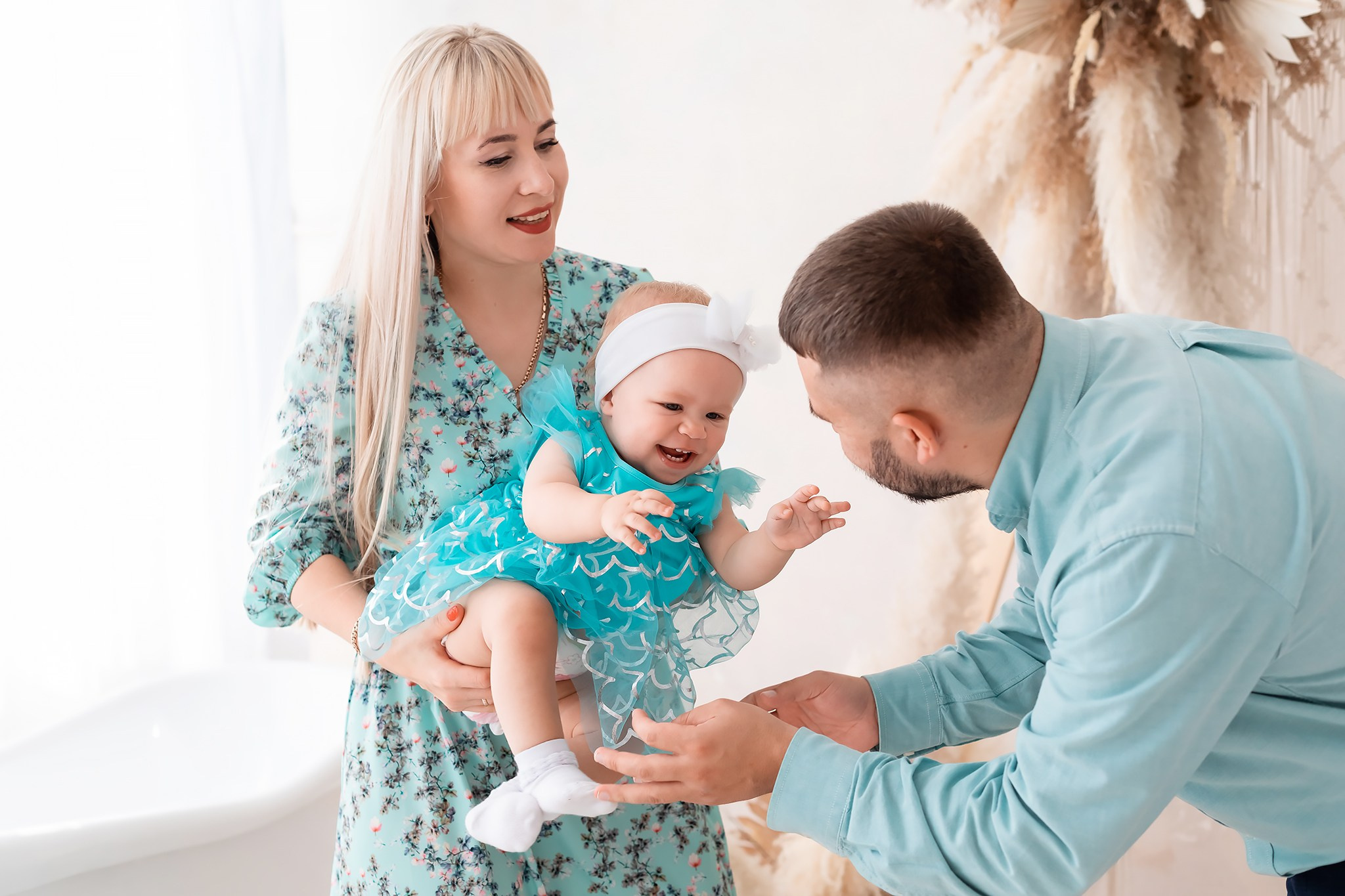 Family photo shoots in Israel. Family photographer in Haifa