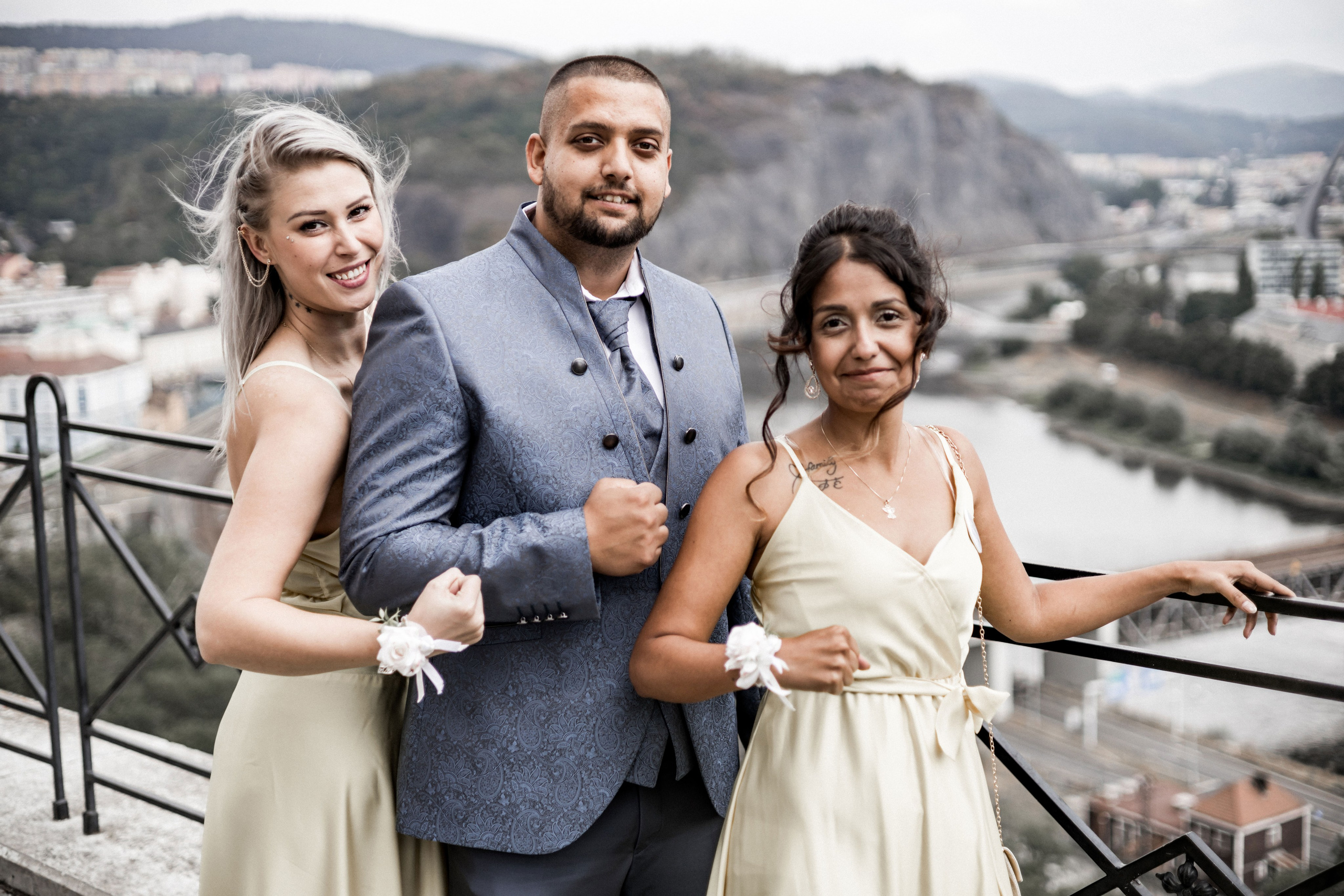 Barbora & David. Svatební fotograf a kameraman v Česku a po celé Evropě — Teplice, Ústí nad Labem, Praha, Drážďany
