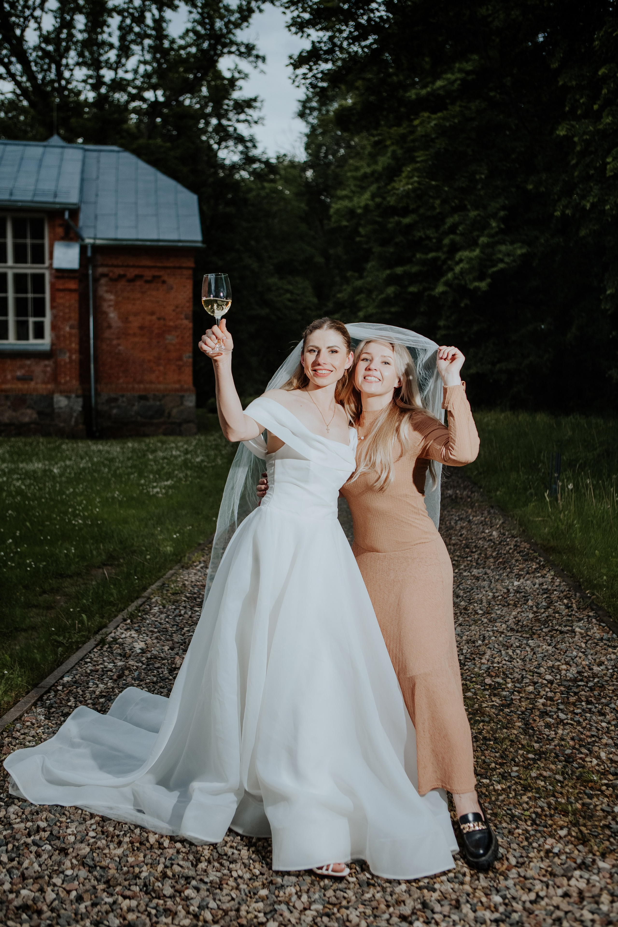ELIZABETE & DĀVIS. Veronika Lokotko — kāzu un portretu fotogrāfe Latvijā
