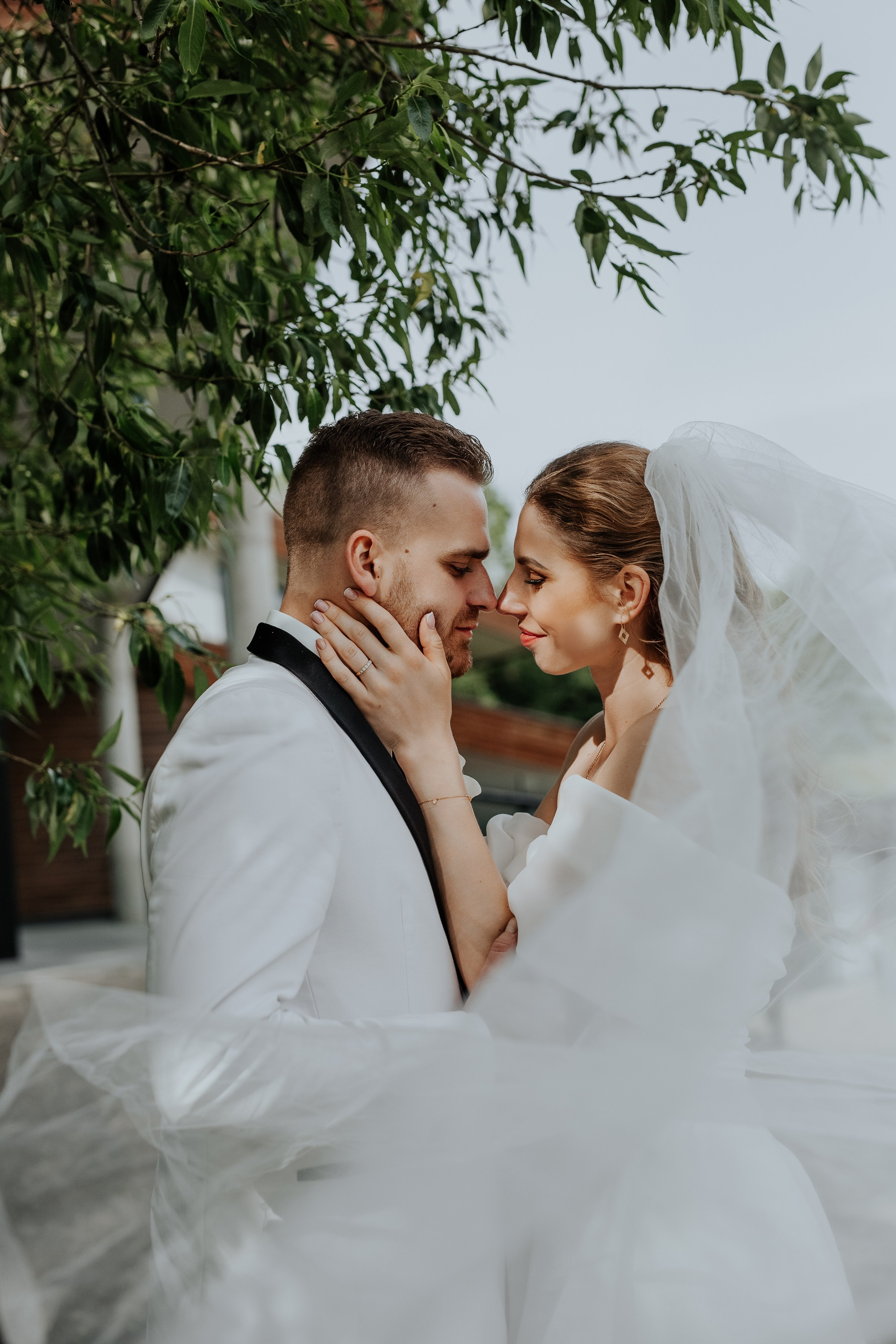ELIZABETE & DĀVIS. Veronika Lokotko — kāzu un portretu fotogrāfe Latvijā