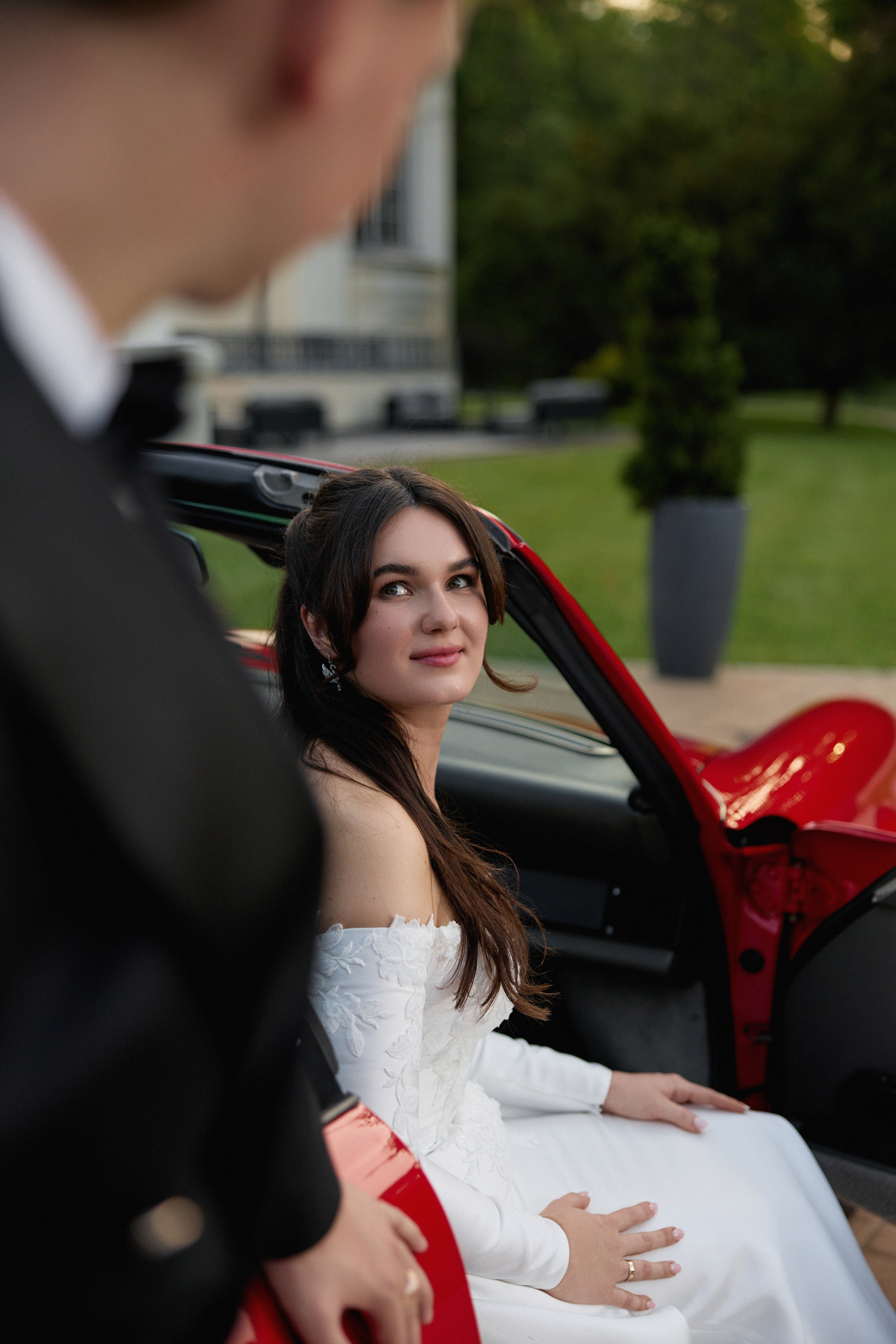 Wiktoria & Kacper. Pałac Goetz. Fotograf ślubny i rodzinny w Krakowie Yana Klymova